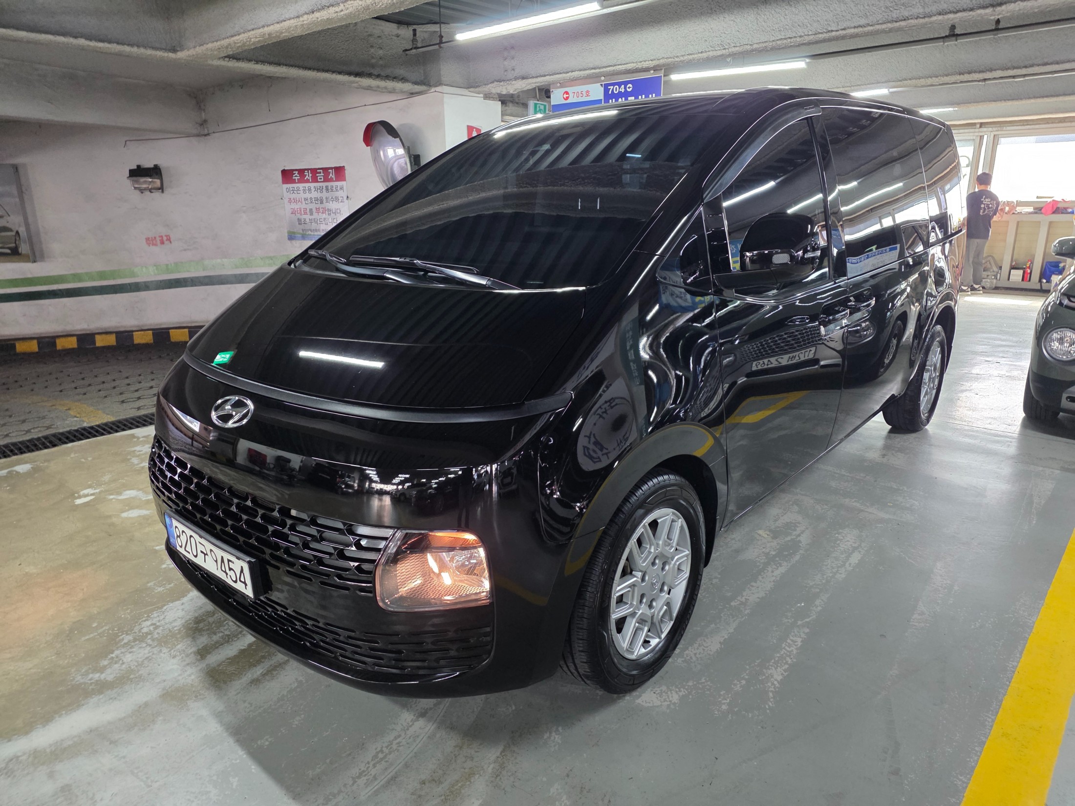 2011 Mazda Bongo Van