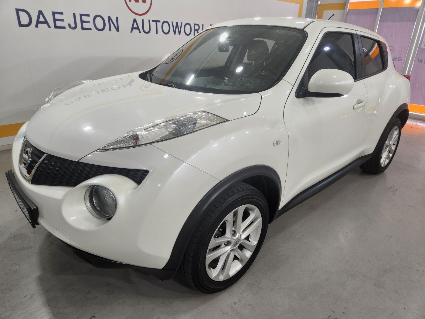 NISSAN JUKE photo 3