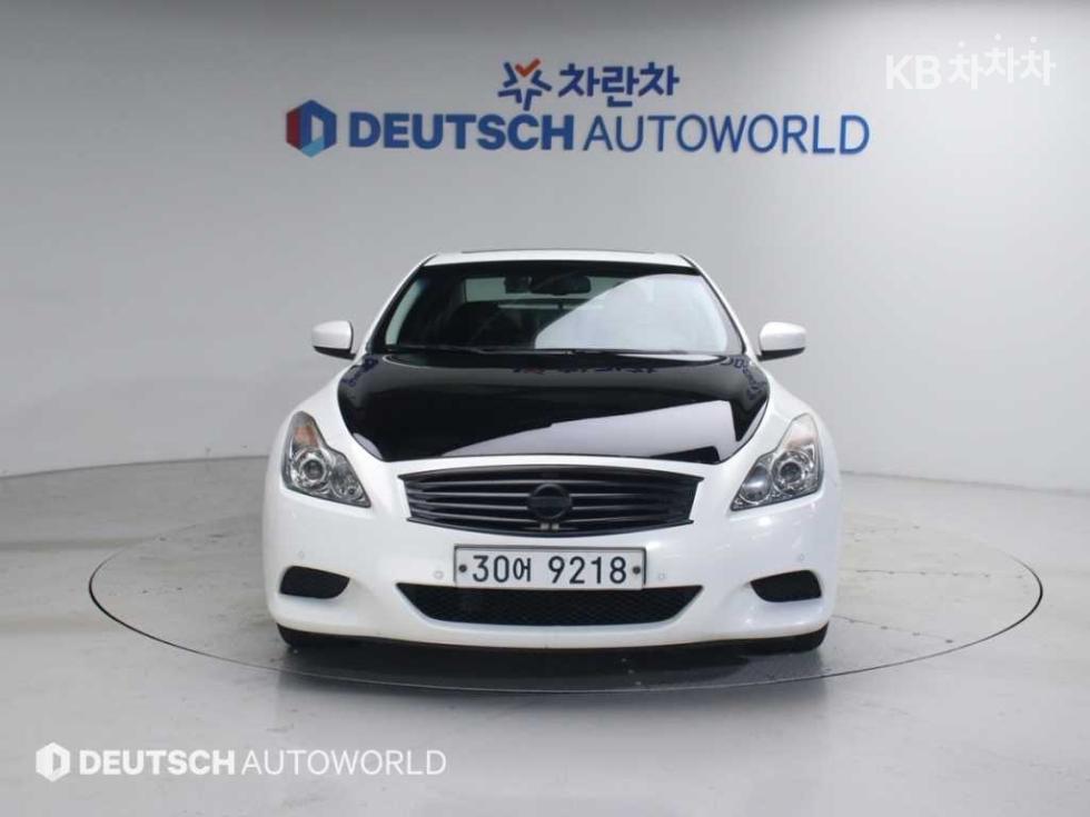 INFINITI G37 photo 3