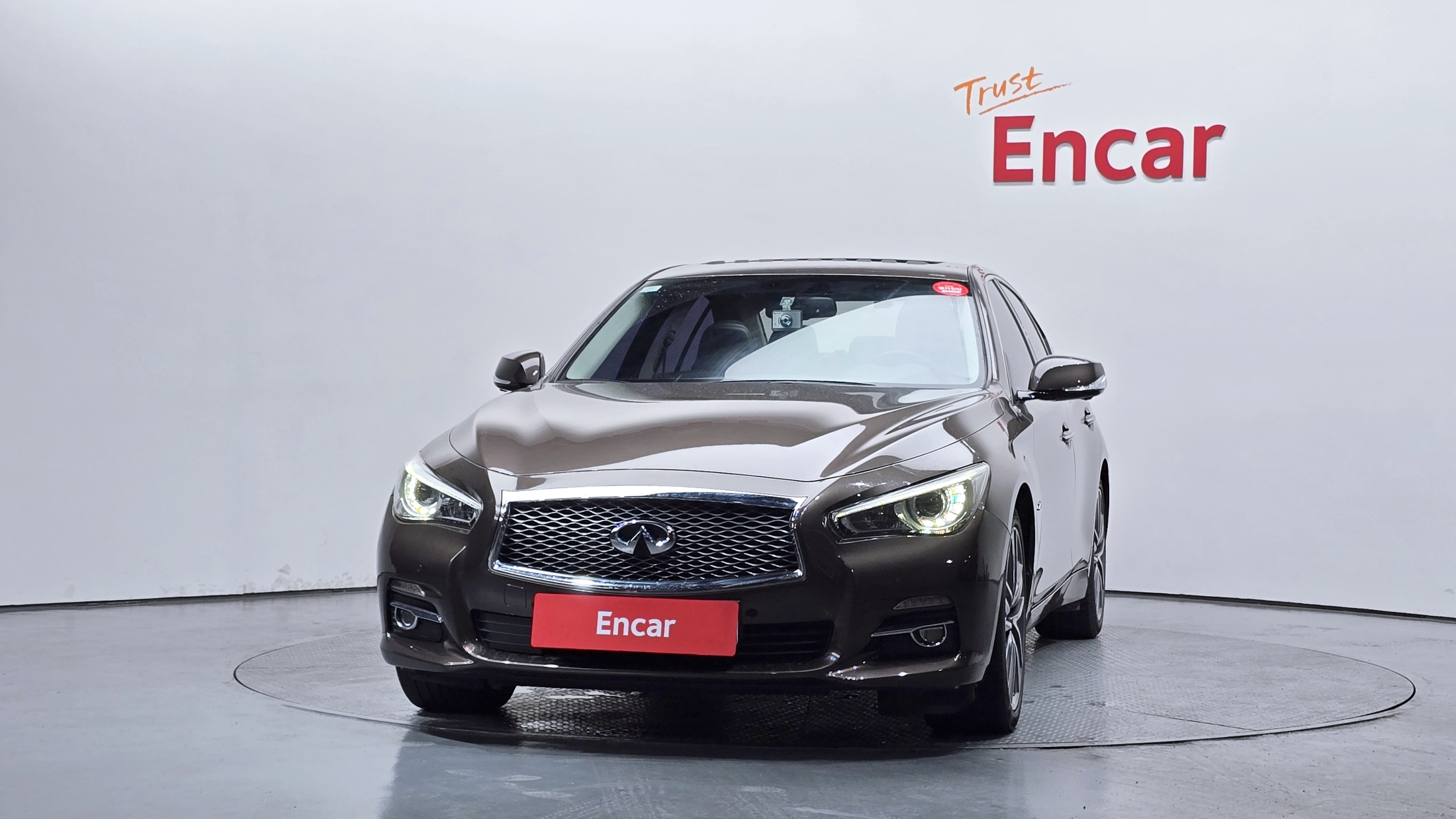 INFINITI Q50 photo 3