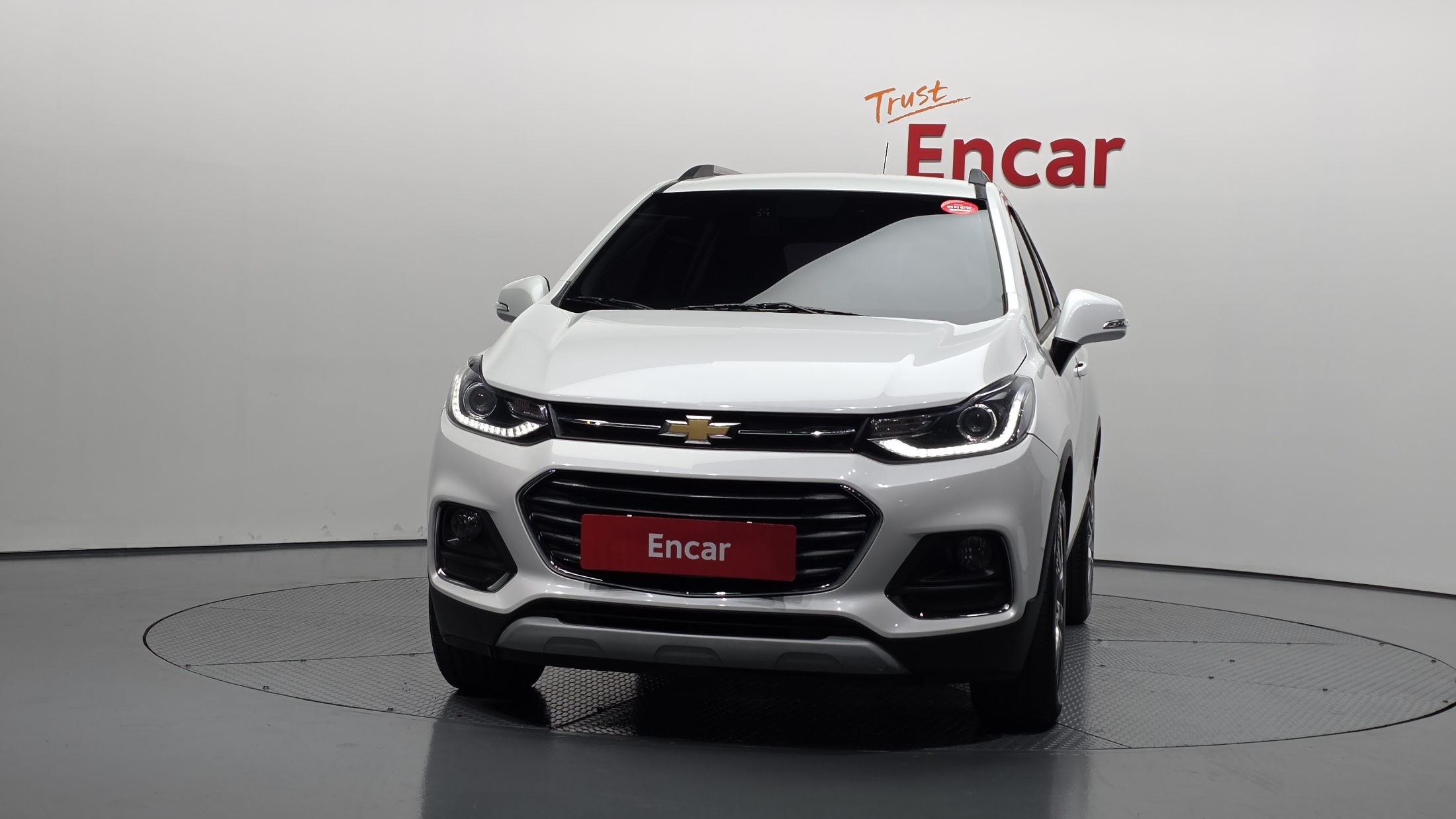 CHEVROLET TRAX photo 3