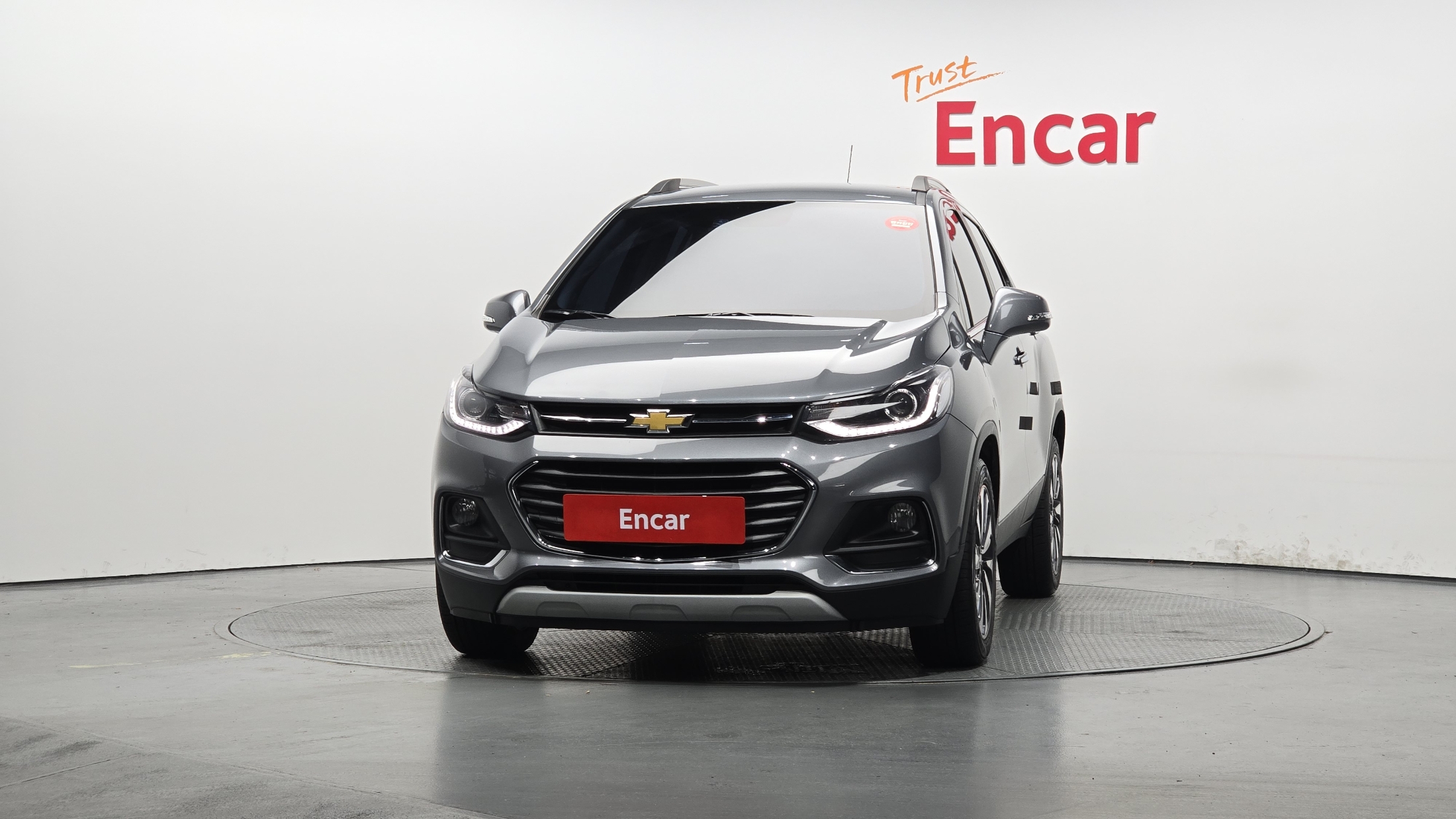 CHEVROLET TRAX photo 3