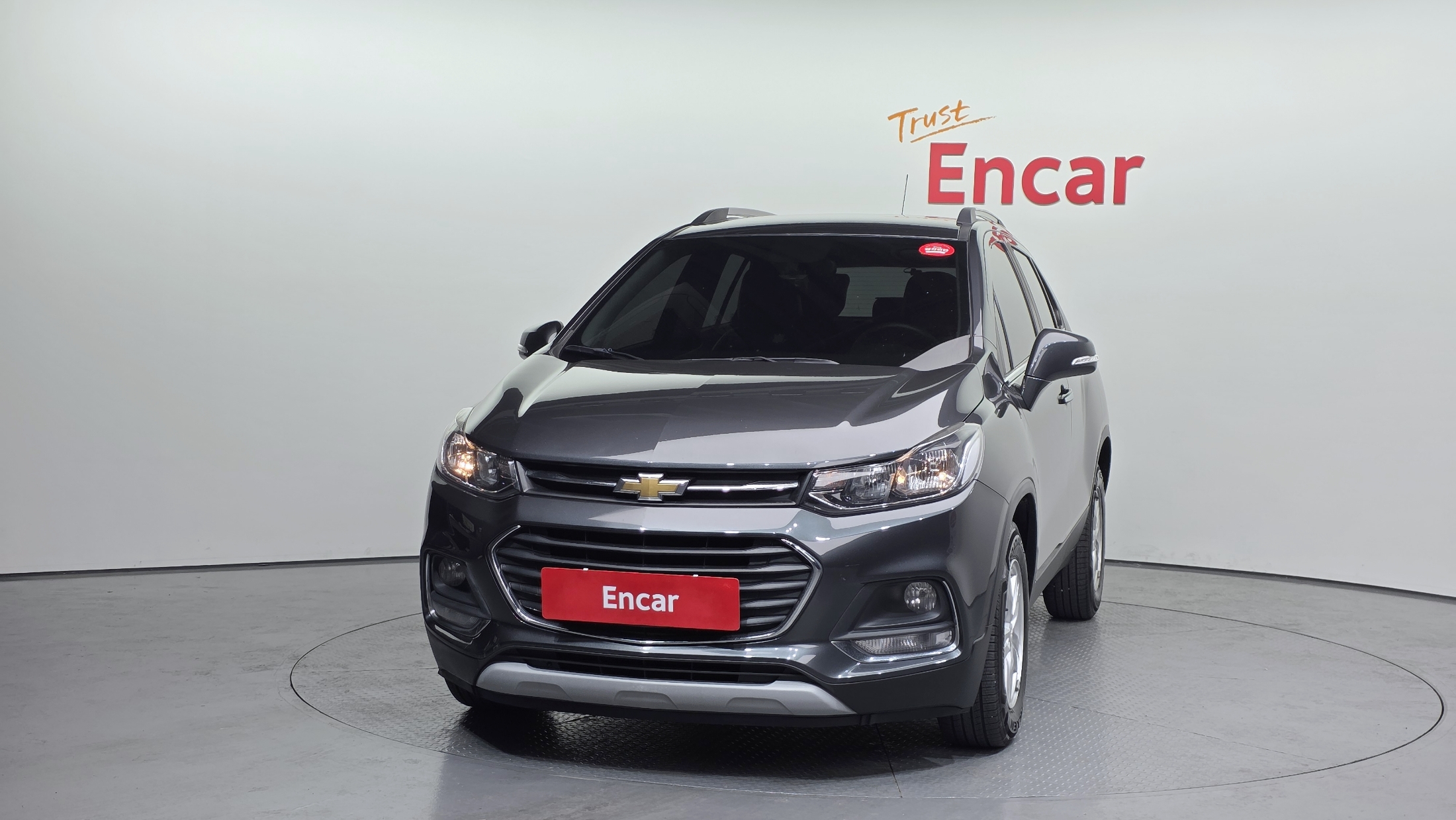 CHEVROLET TRAX photo 3
