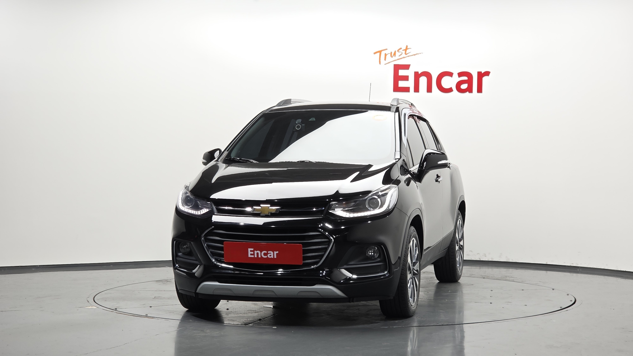CHEVROLET TRAX photo 3