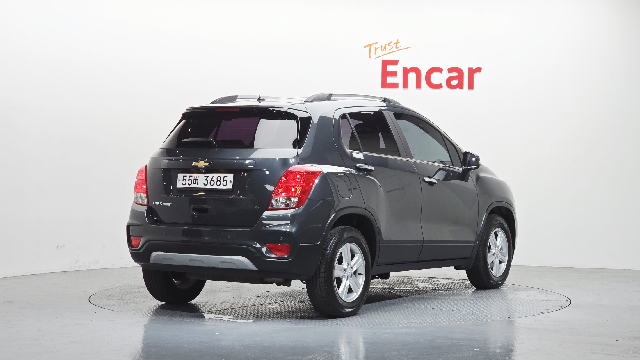 CHEVROLET TRAX photo 2