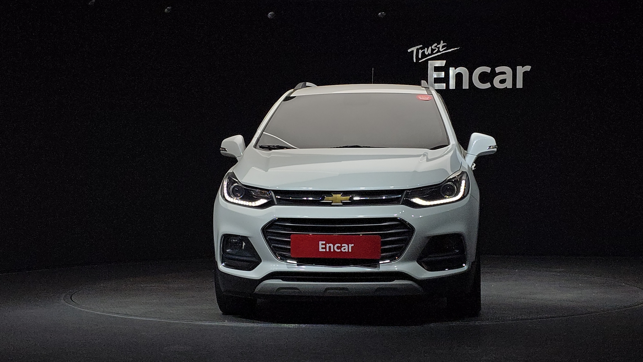 CHEVROLET TRAX photo 3