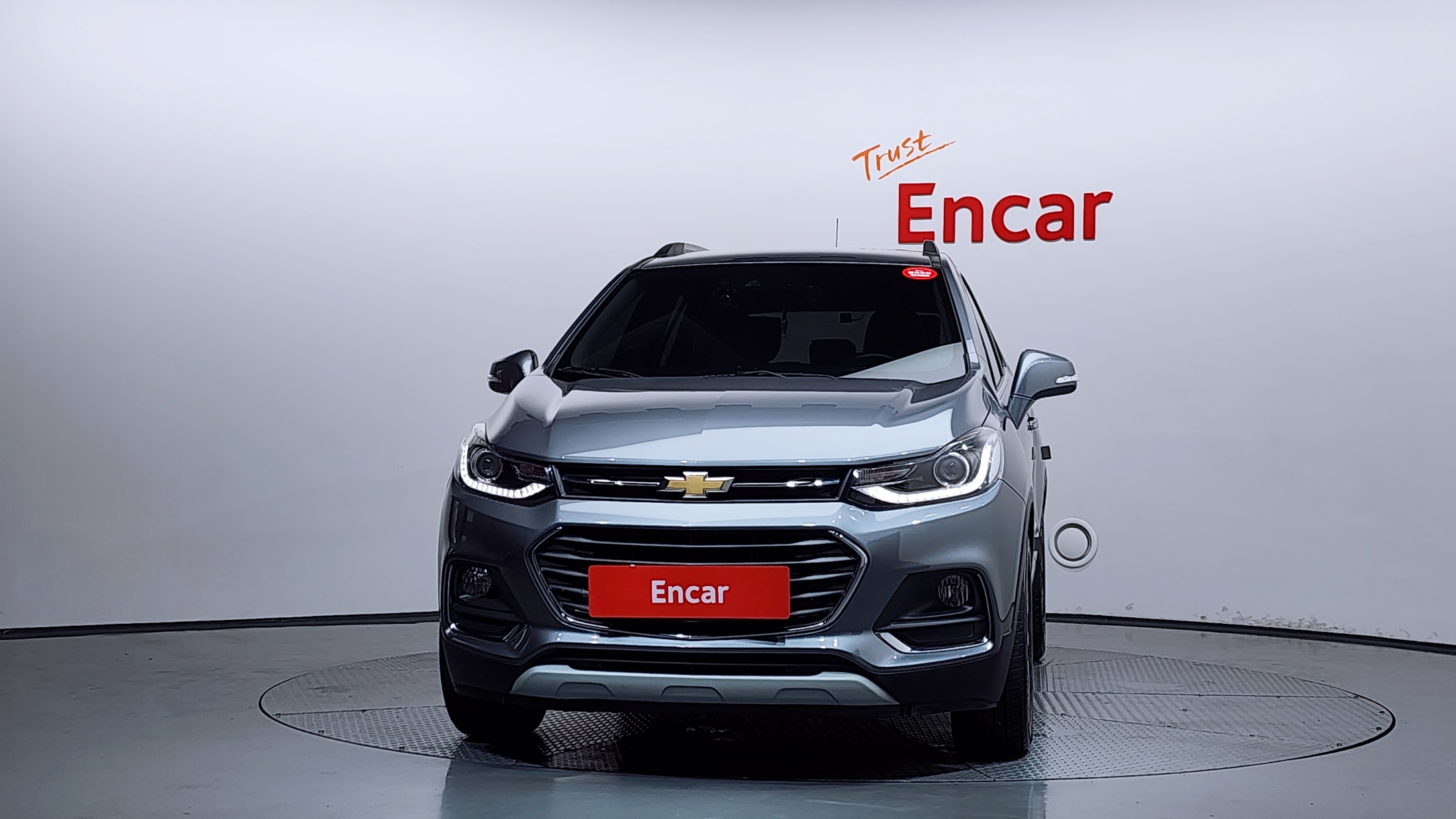 CHEVROLET TRAX photo 3