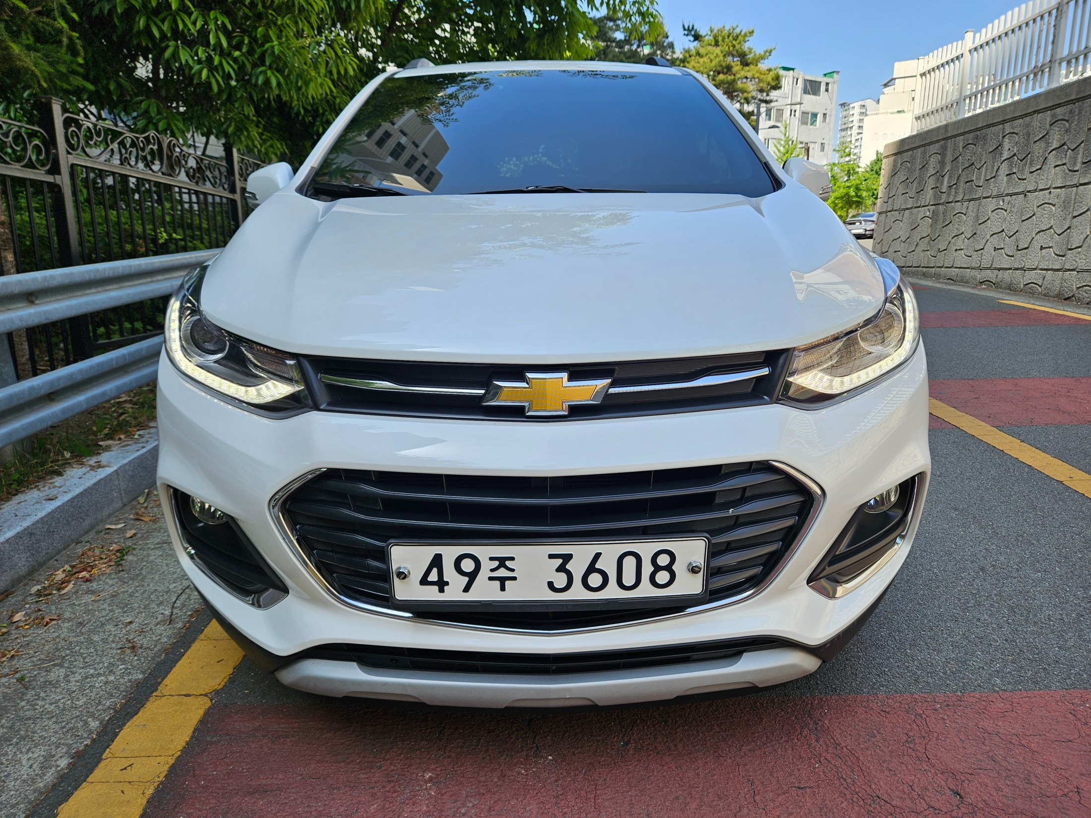 CHEVROLET TRAX photo 3