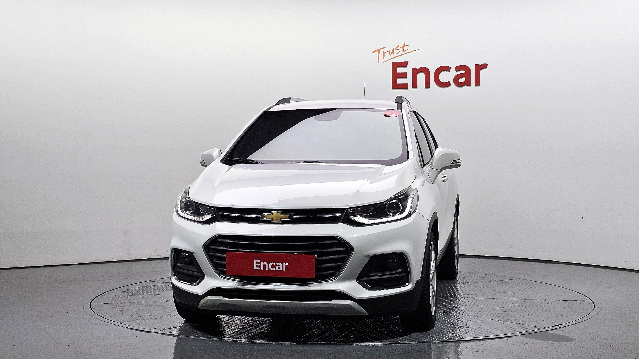 CHEVROLET TRAX photo 3