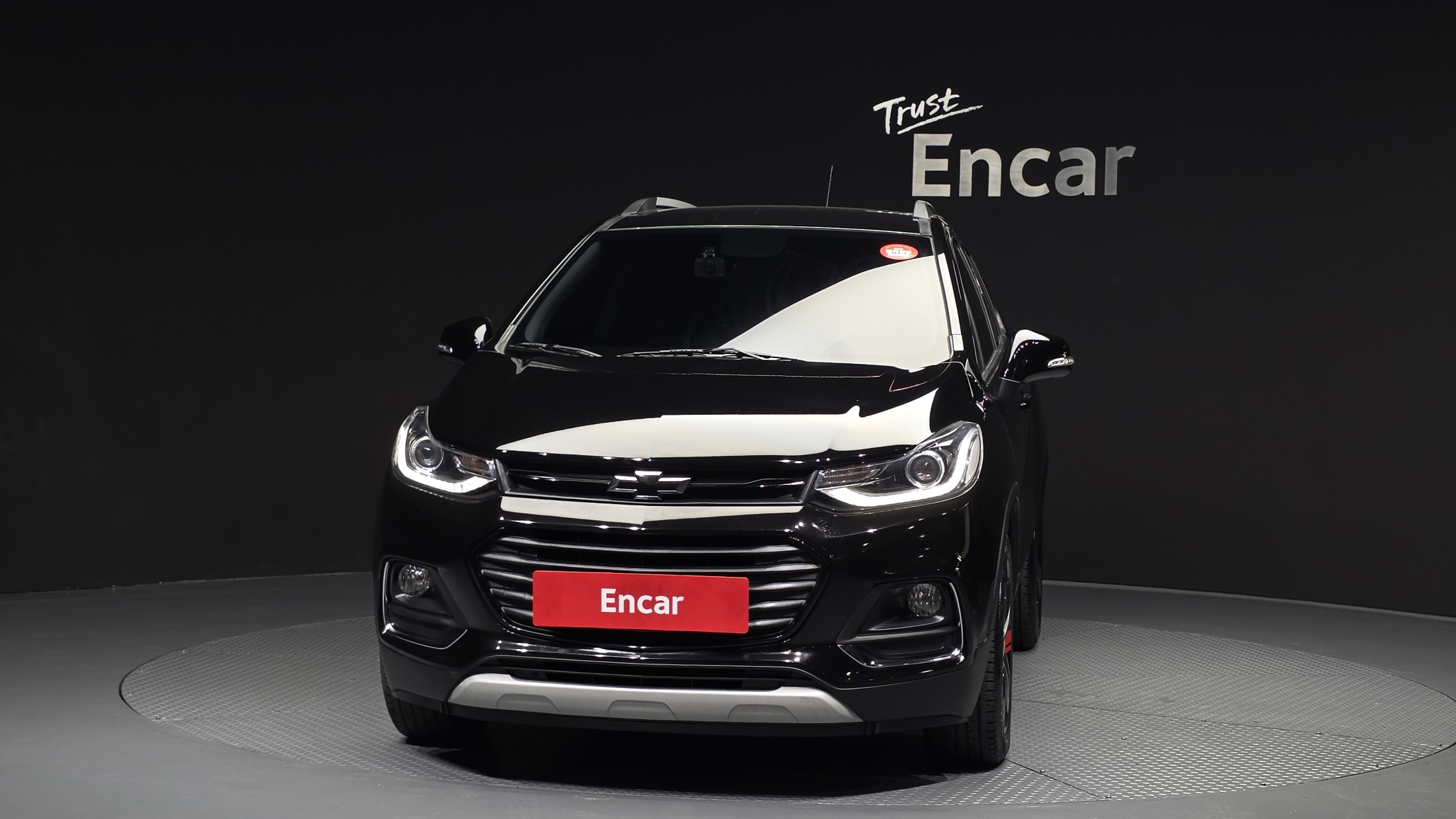CHEVROLET TRAX photo 3