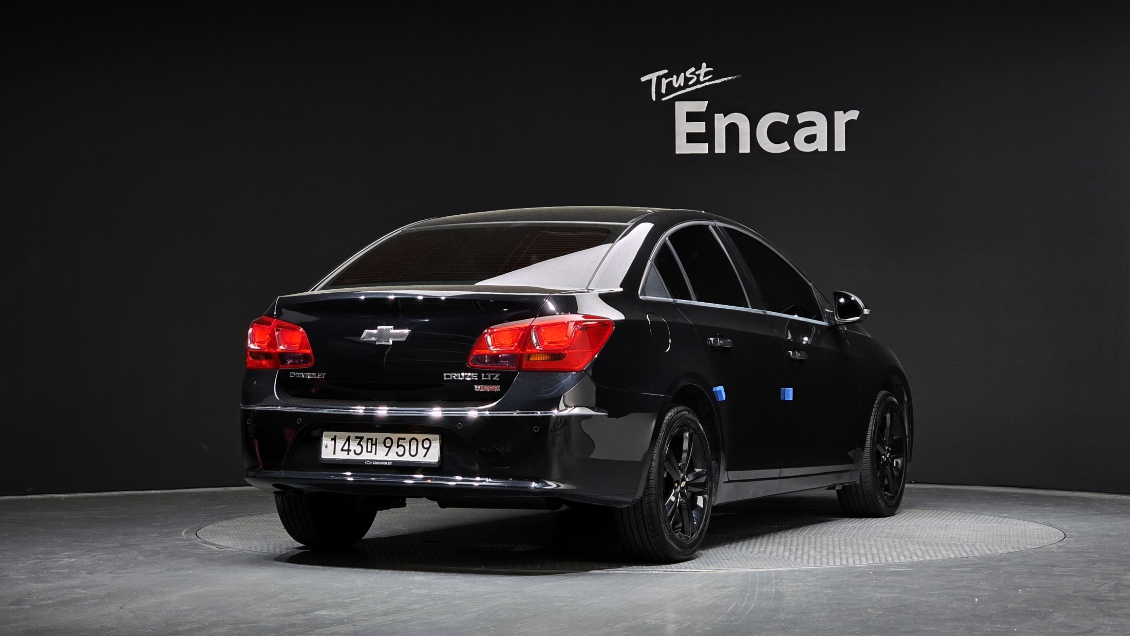 CHEVROLET CRUZE photo 2