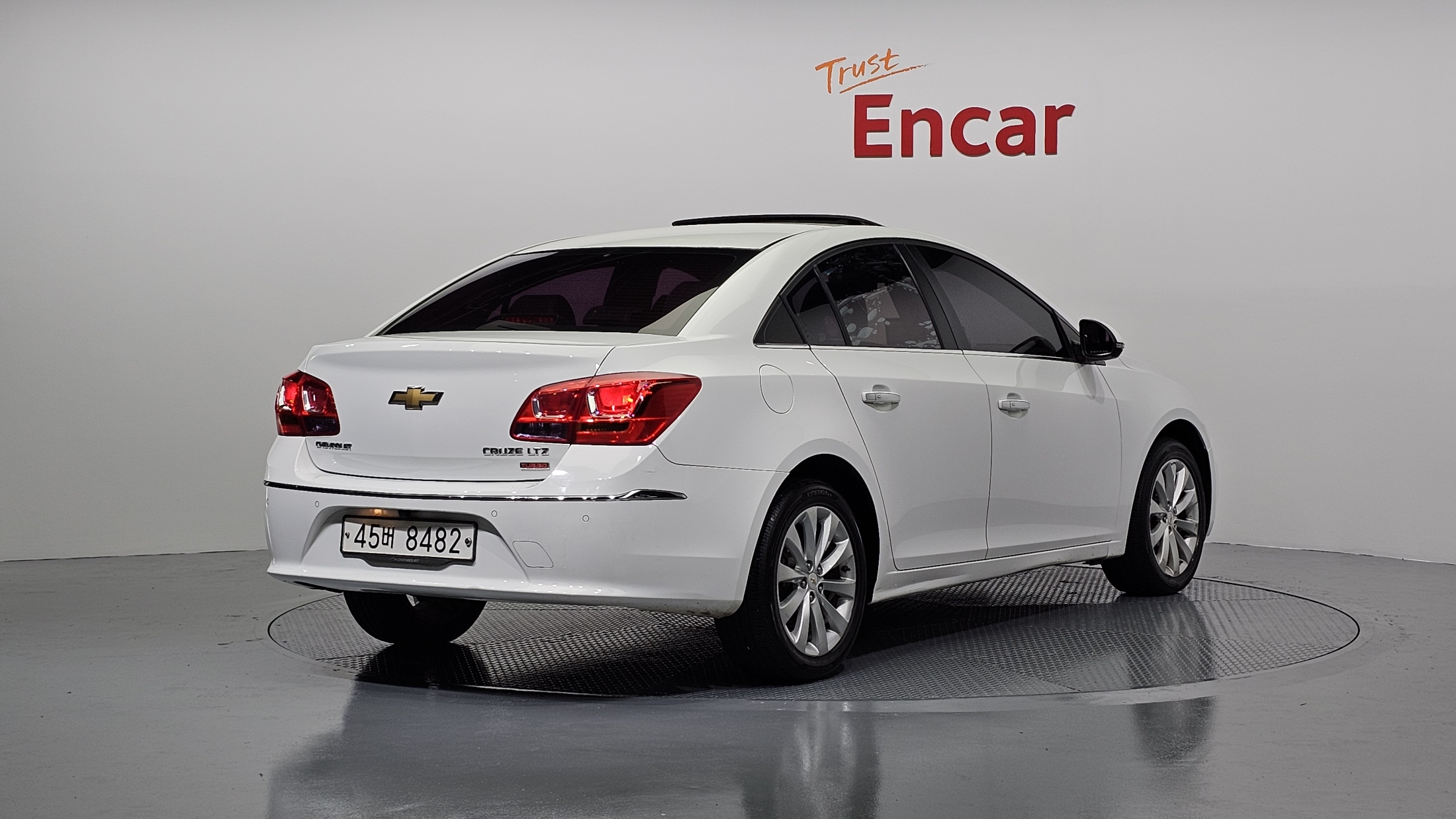 CHEVROLET CRUZE photo 2