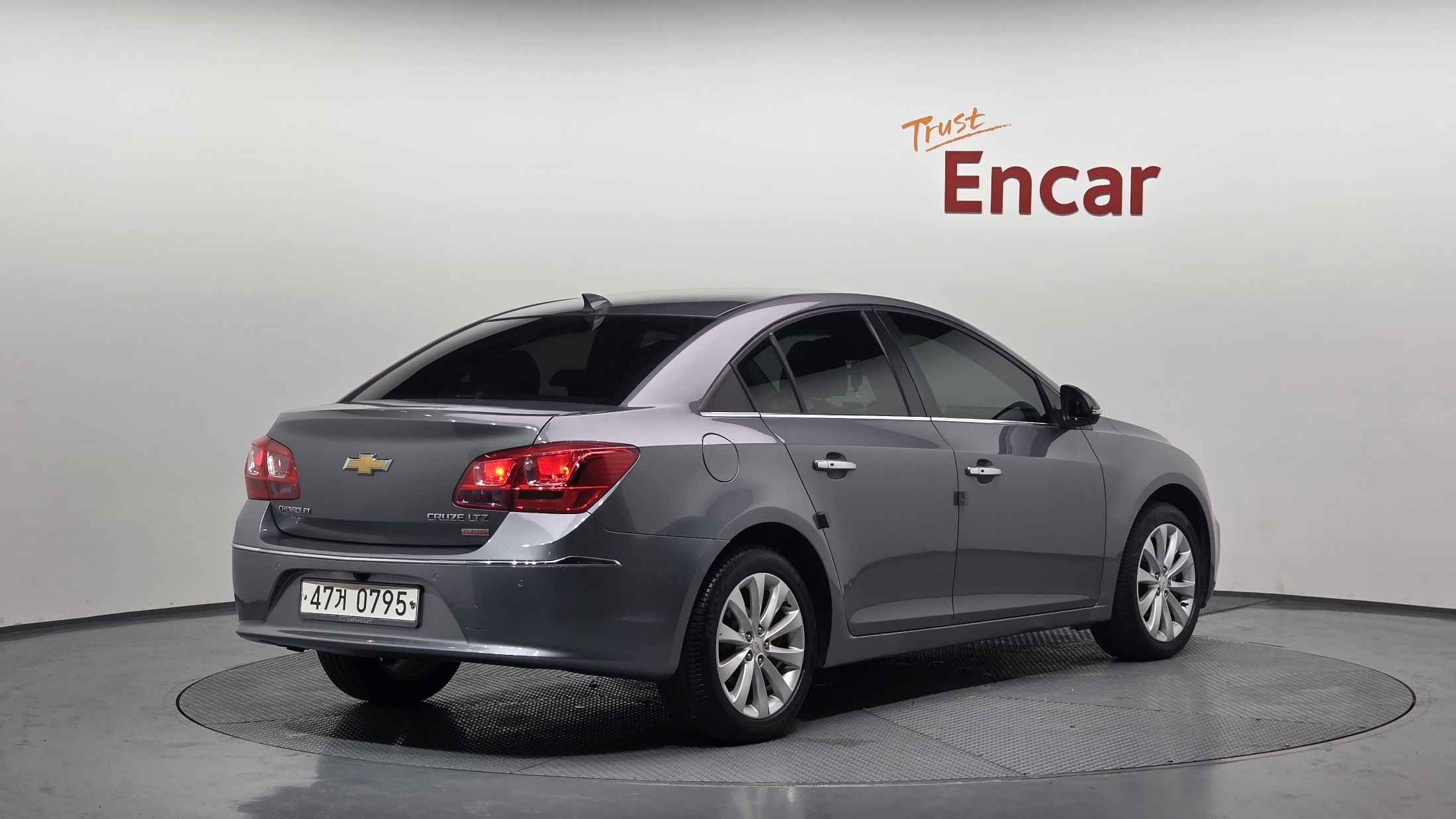 CHEVROLET CRUZE photo 2