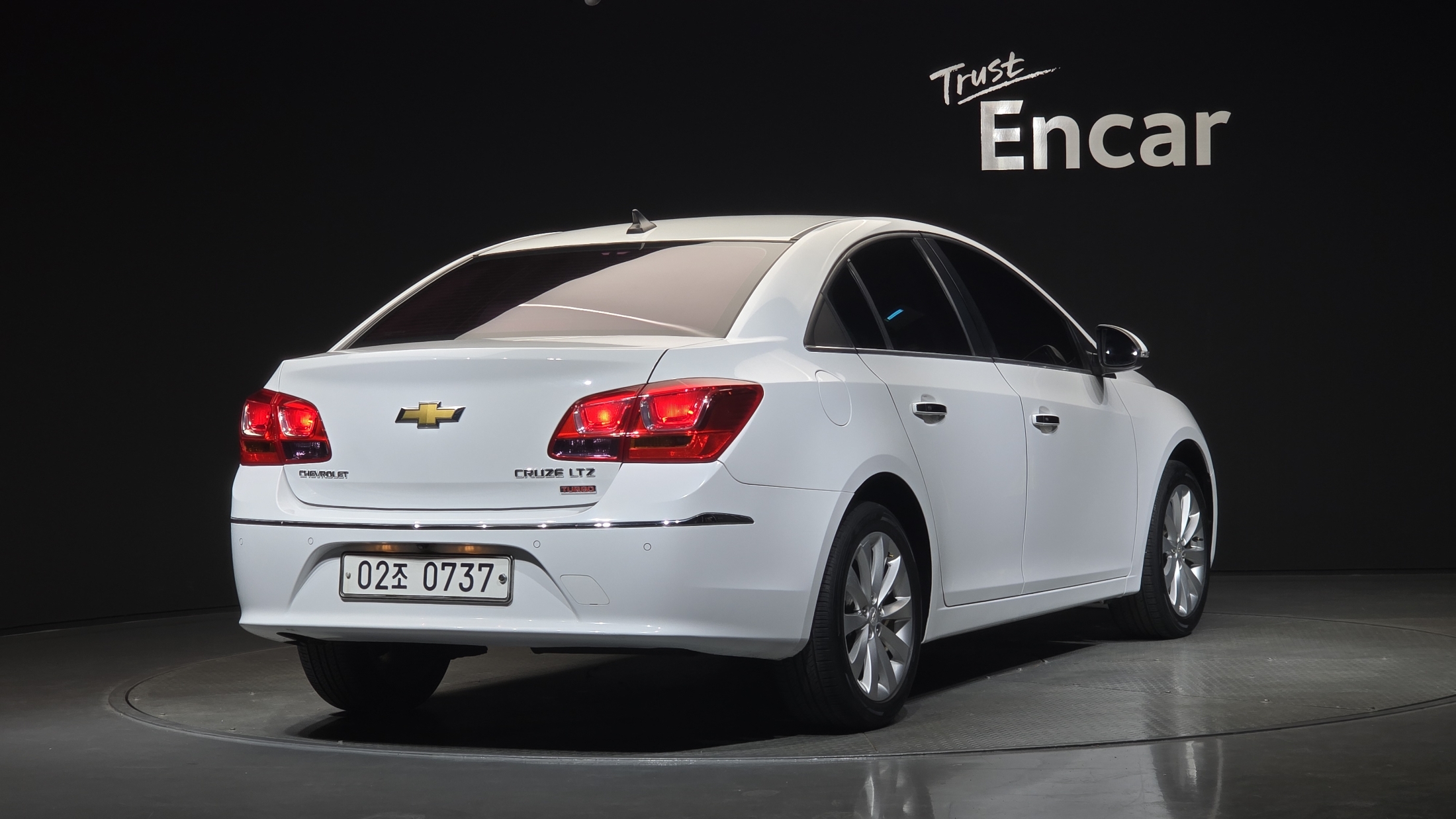 CHEVROLET CRUZE photo 2