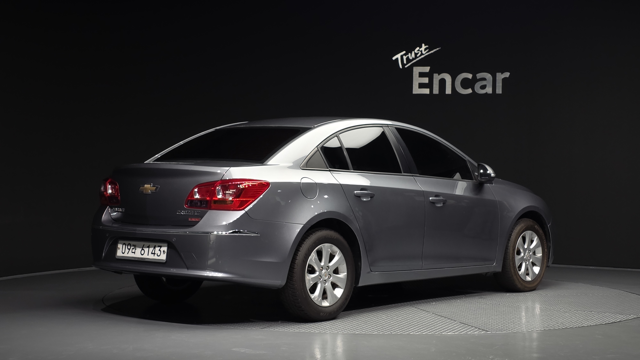 CHEVROLET CRUZE photo 2