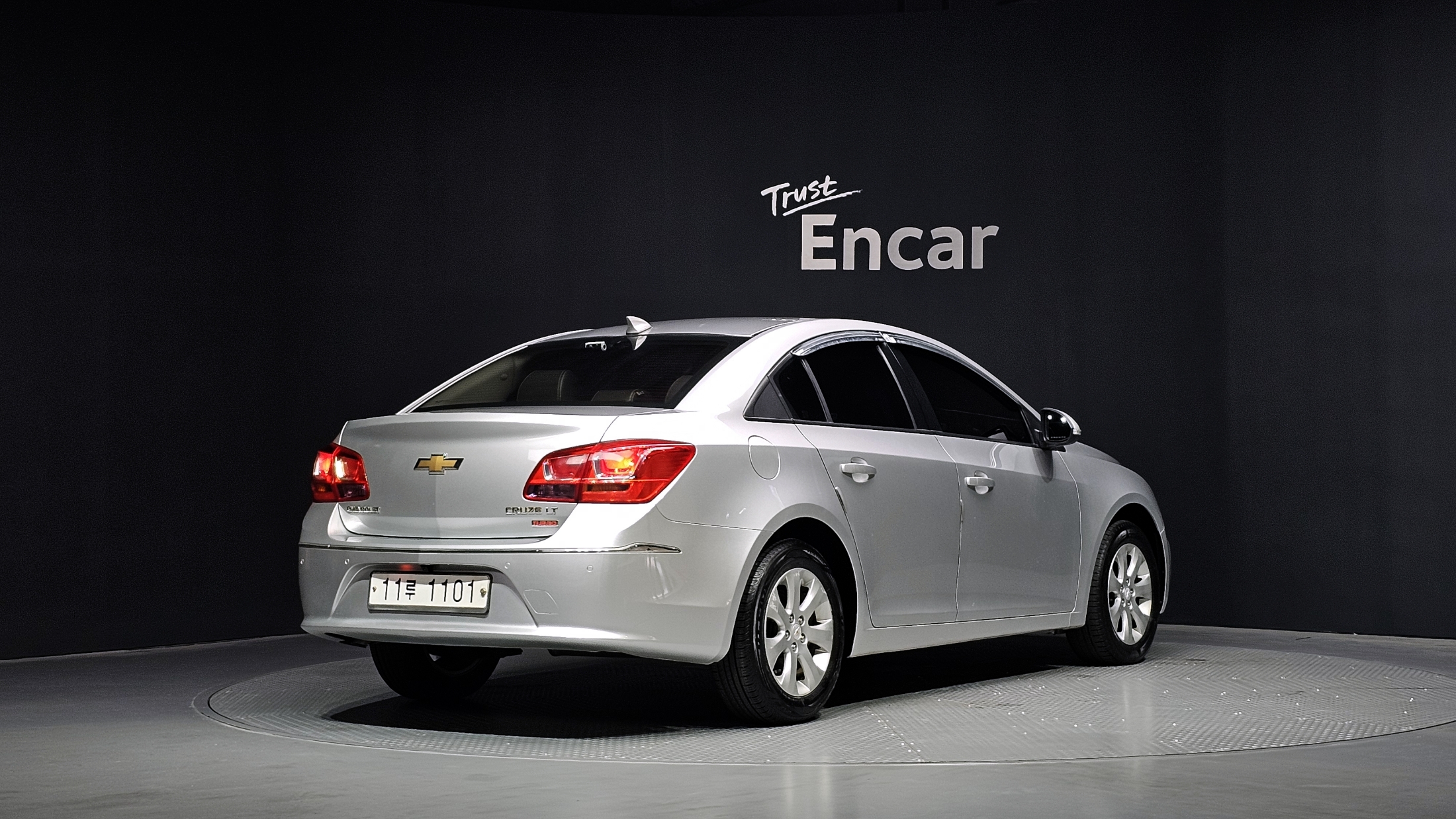 CHEVROLET CRUZE photo 2