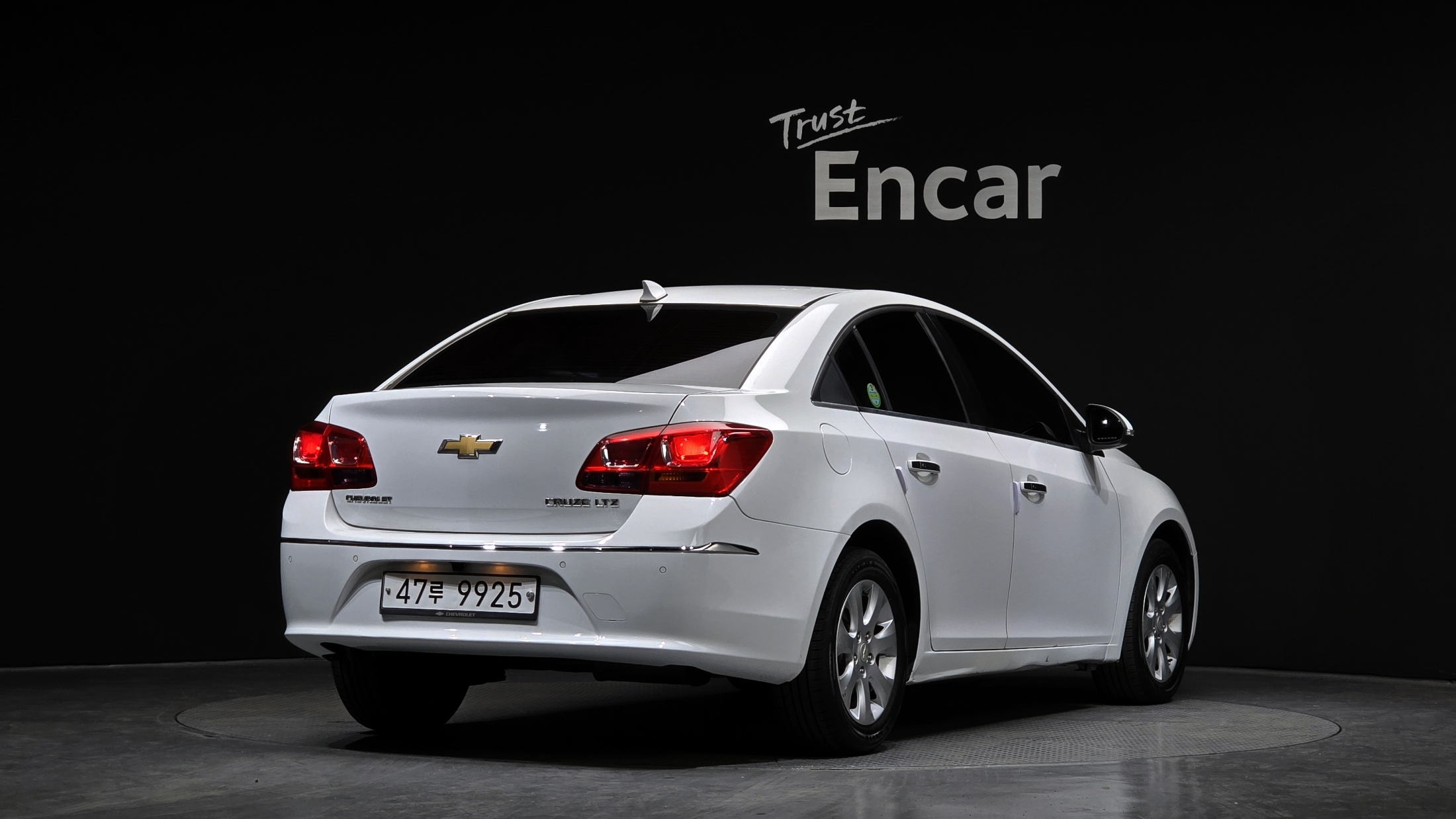 CHEVROLET CRUZE photo 2