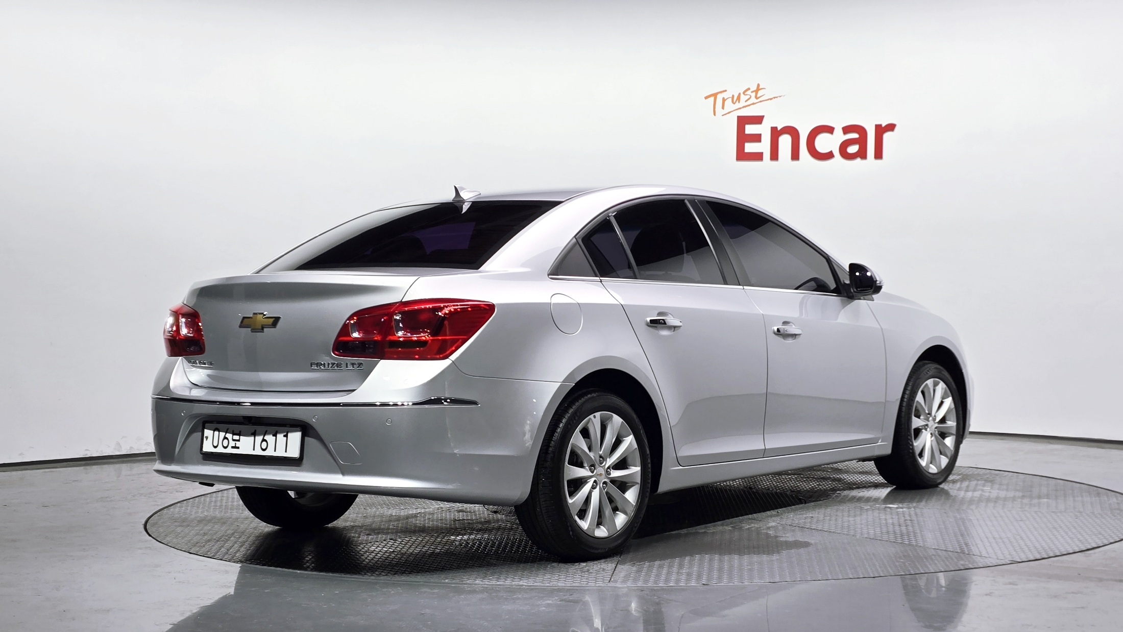 CHEVROLET CRUZE photo 2