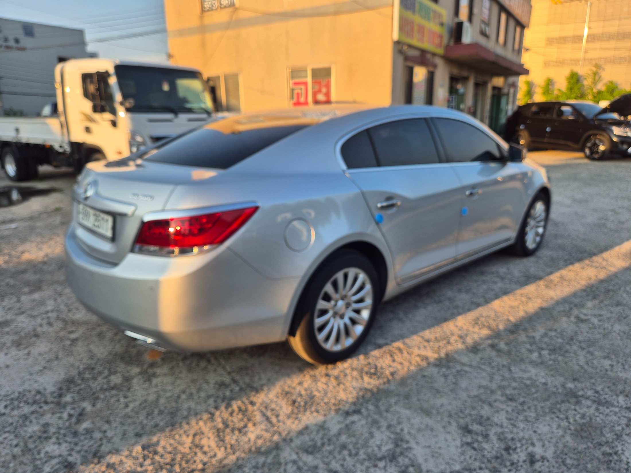 CHEVROLET ALPHEON photo 3