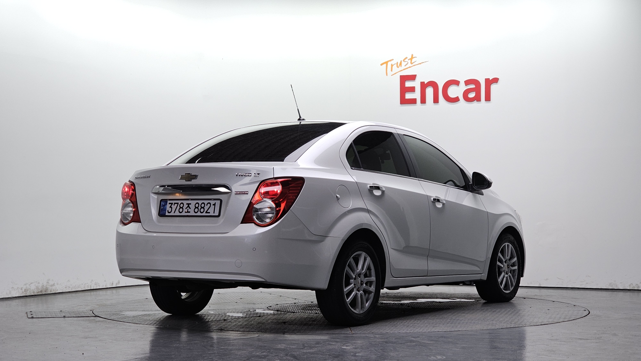 CHEVROLET AVEO photo 2