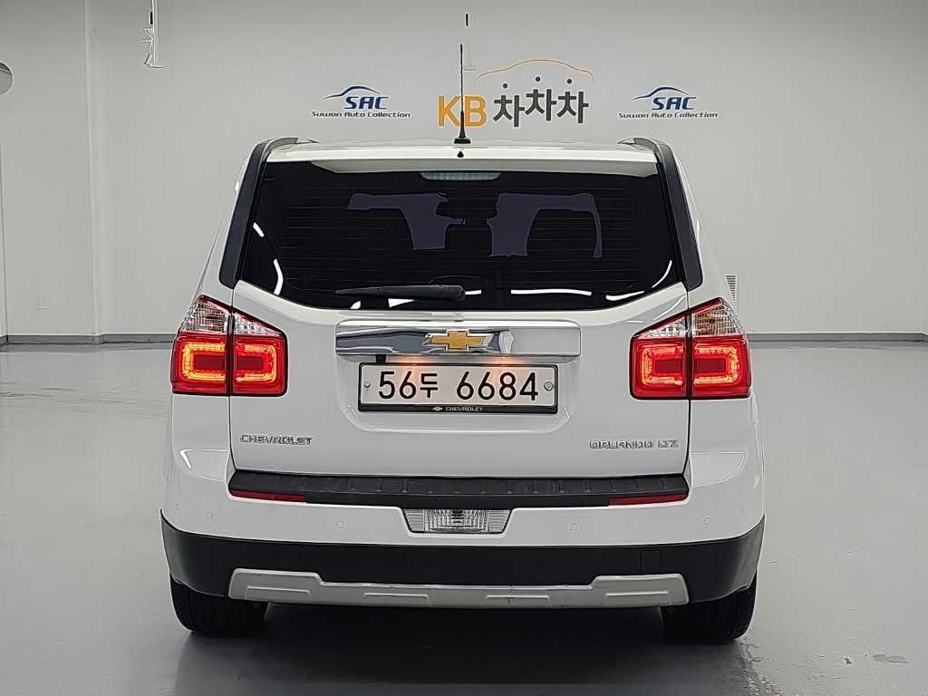 Mazda Bongo rear view