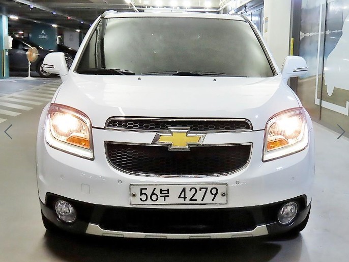 Mazda Bongo front view