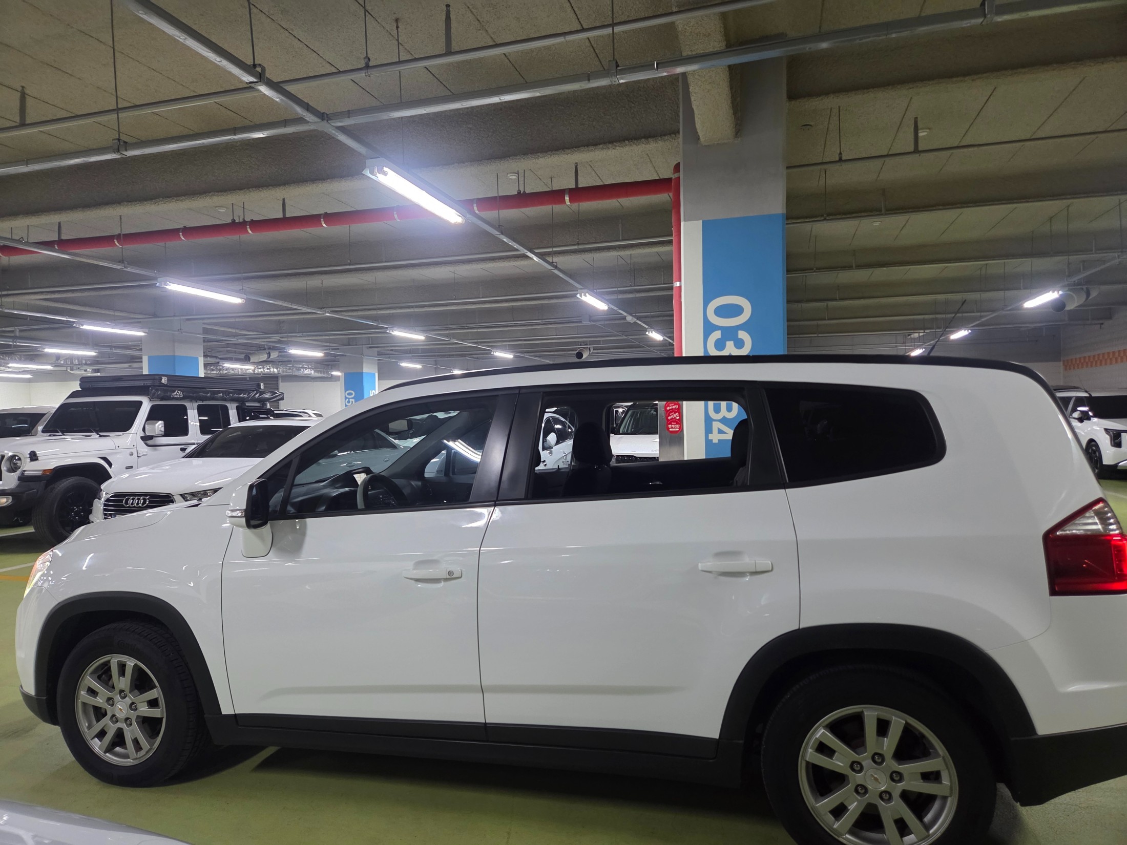 Mazda Bongo front view