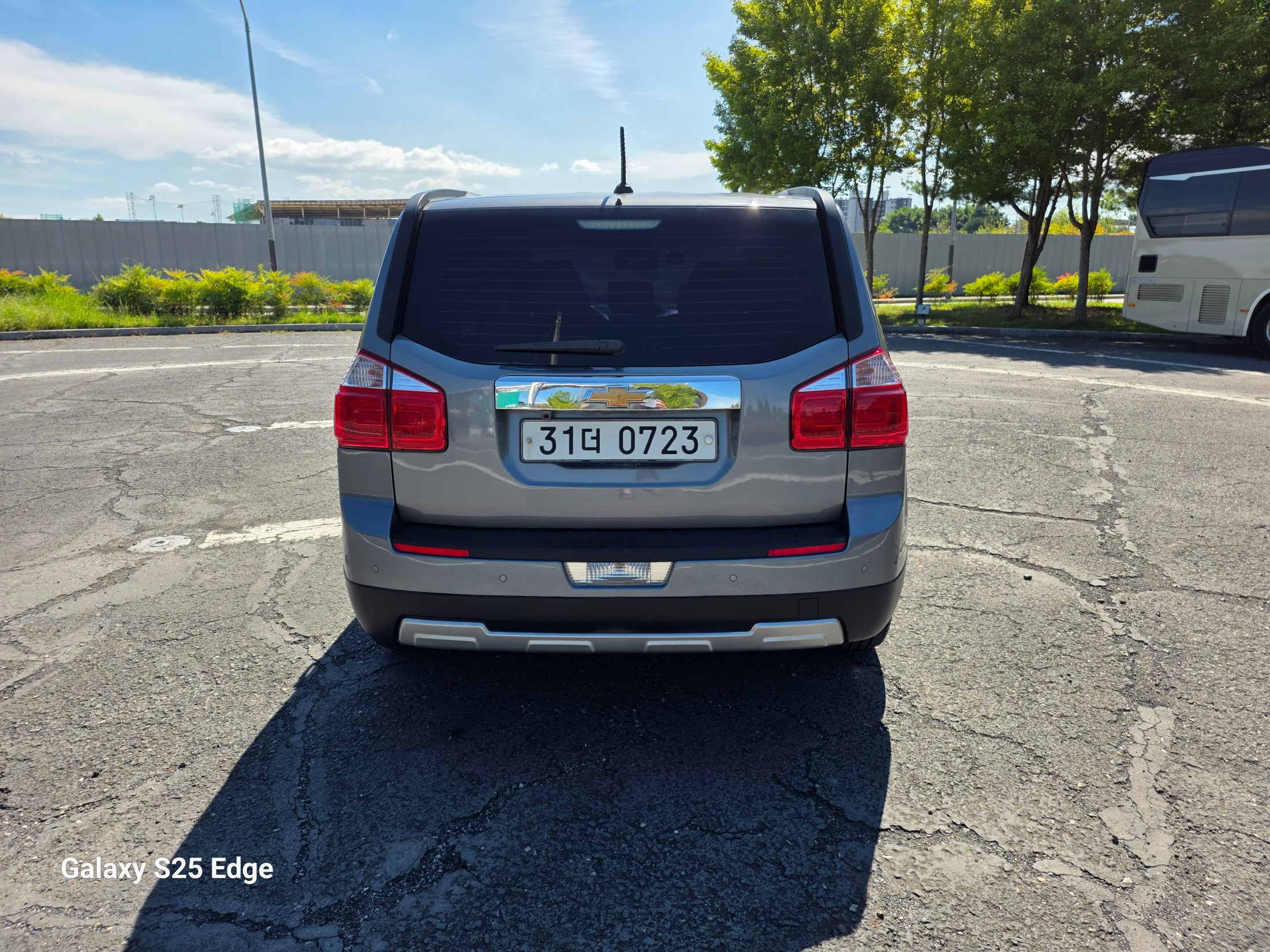 Mazda Bongo rear view
