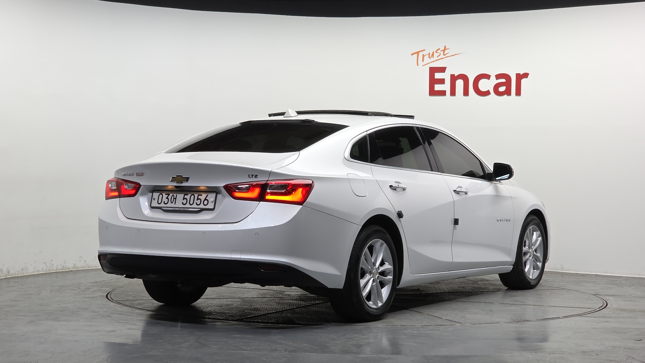 CHEVROLET MALIBU photo 2