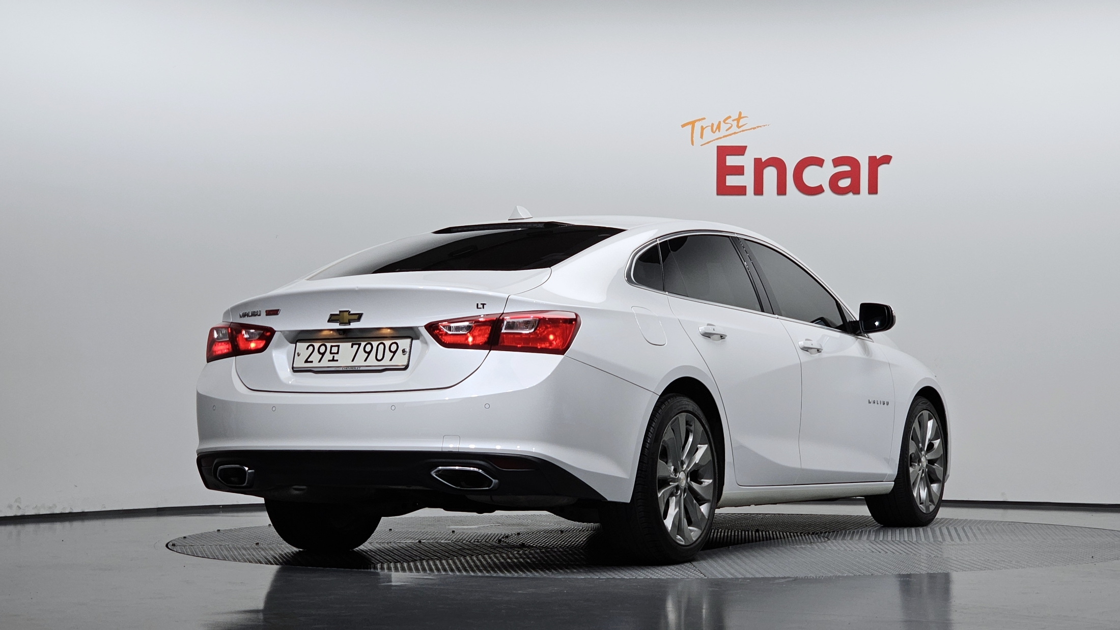 CHEVROLET MALIBU photo 2
