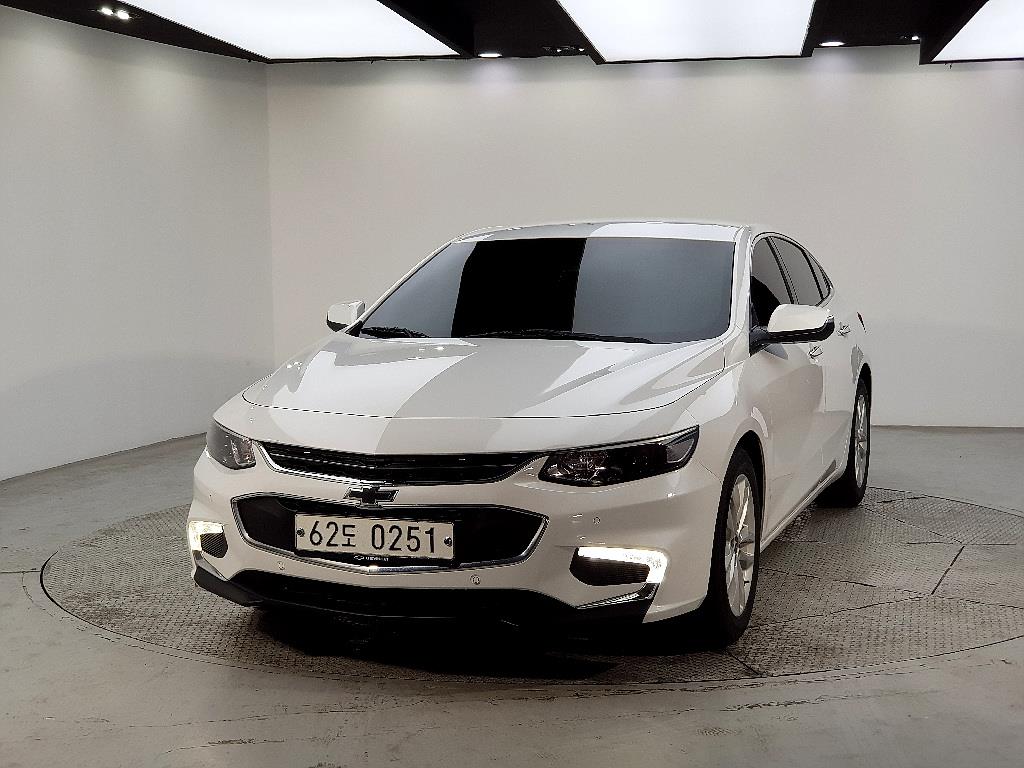 CHEVROLET MALIBU photo 2