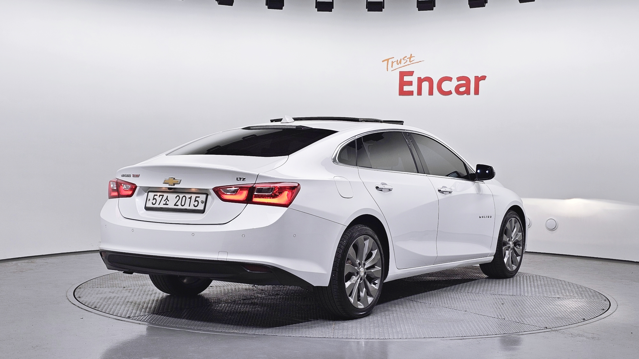CHEVROLET MALIBU photo 2