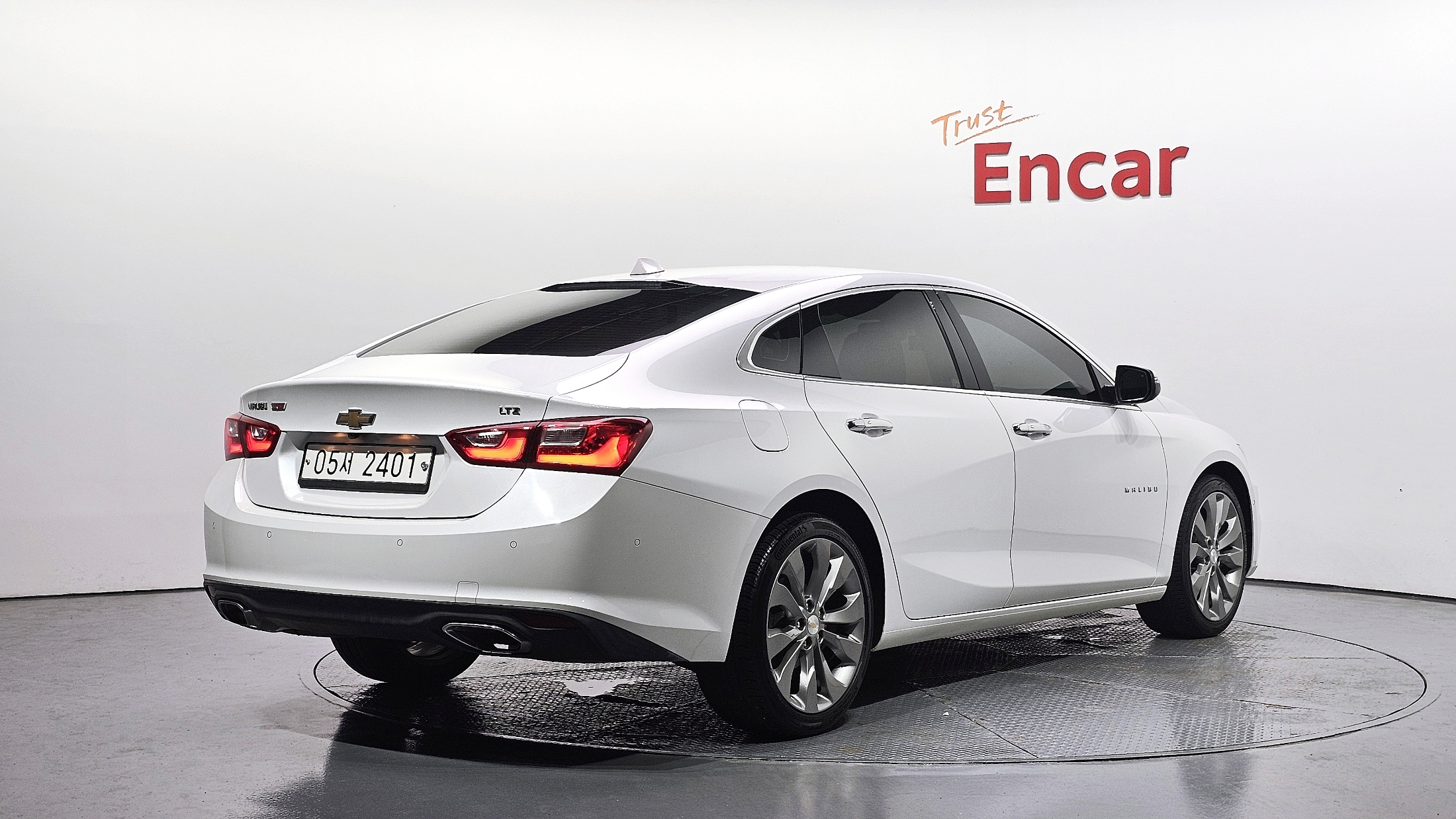 CHEVROLET MALIBU photo 2