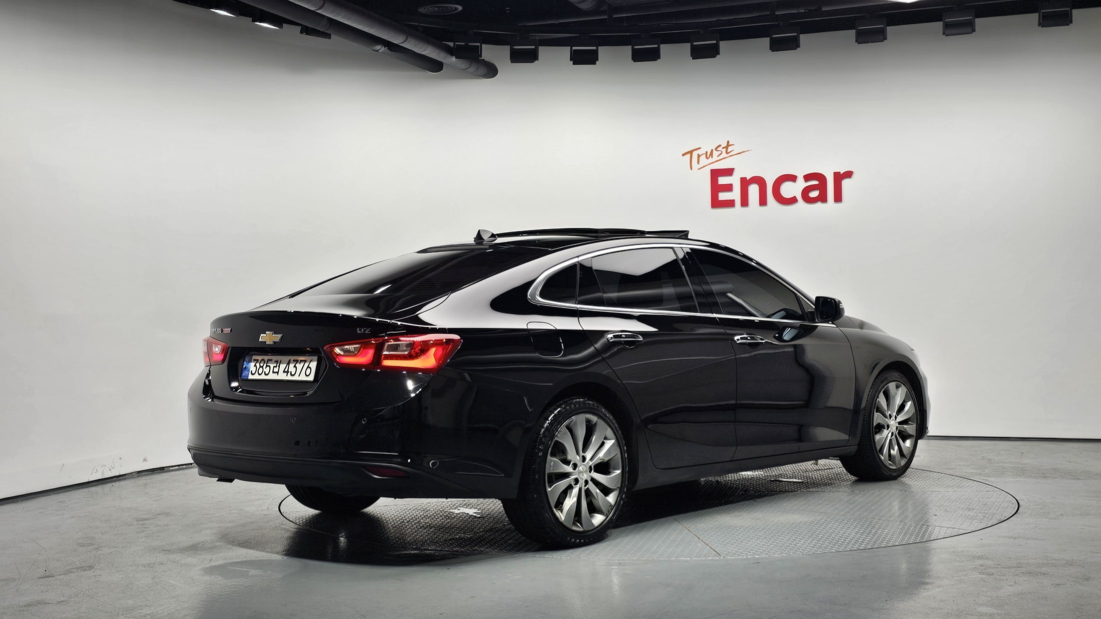 CHEVROLET MALIBU photo 2