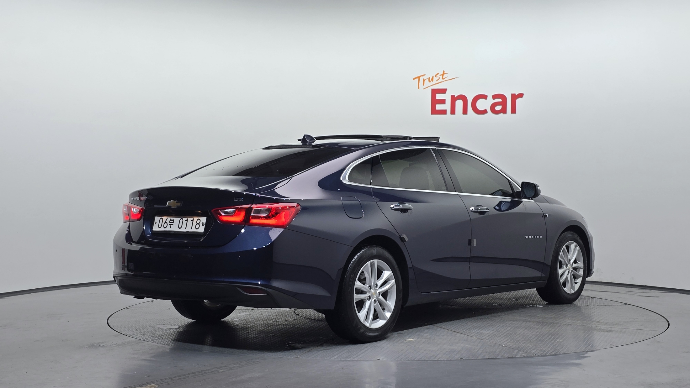 CHEVROLET MALIBU photo 2