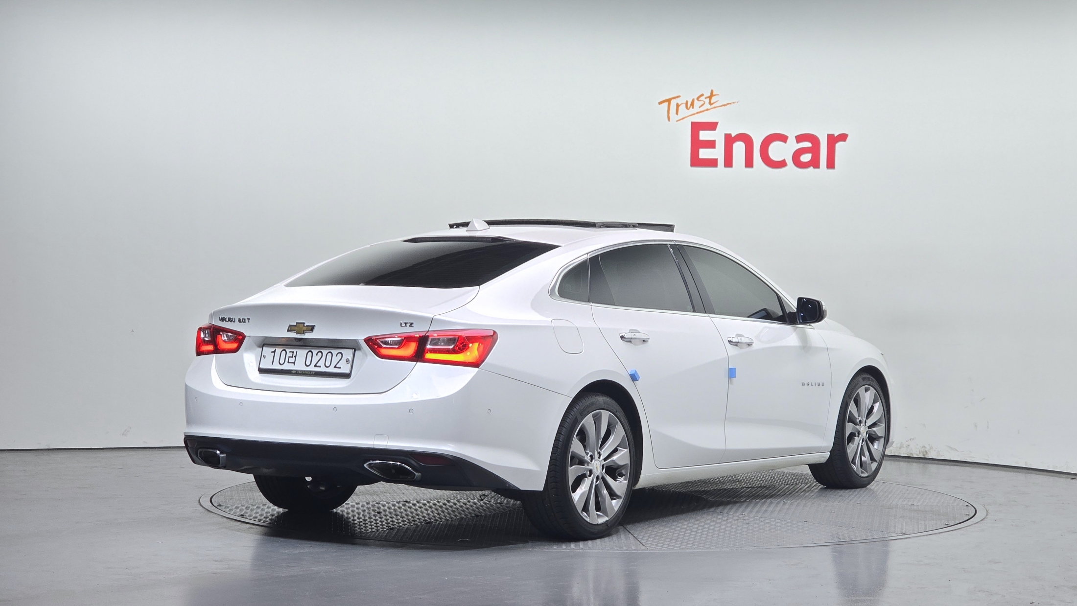 CHEVROLET MALIBU photo 2