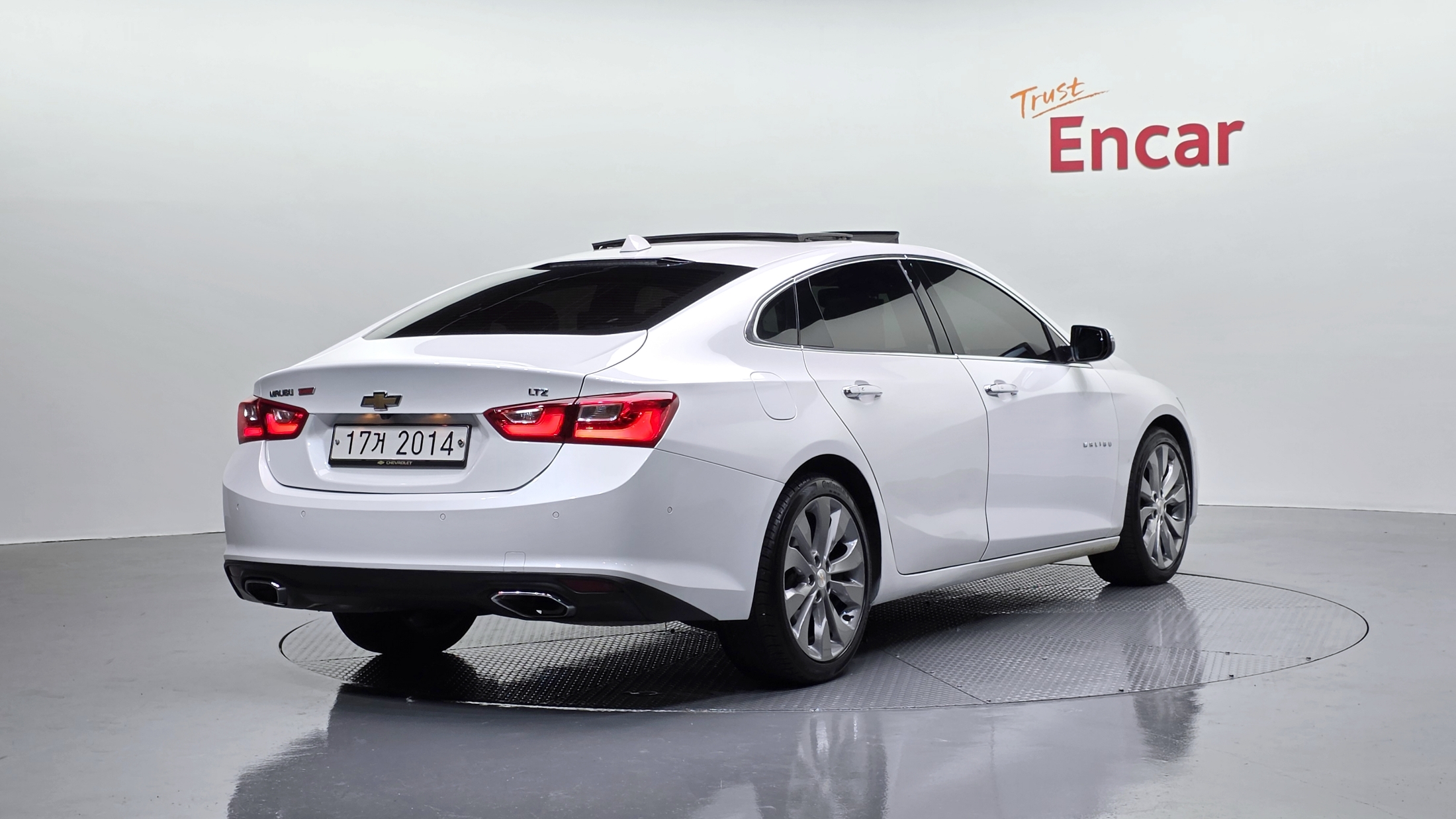 CHEVROLET MALIBU photo 2