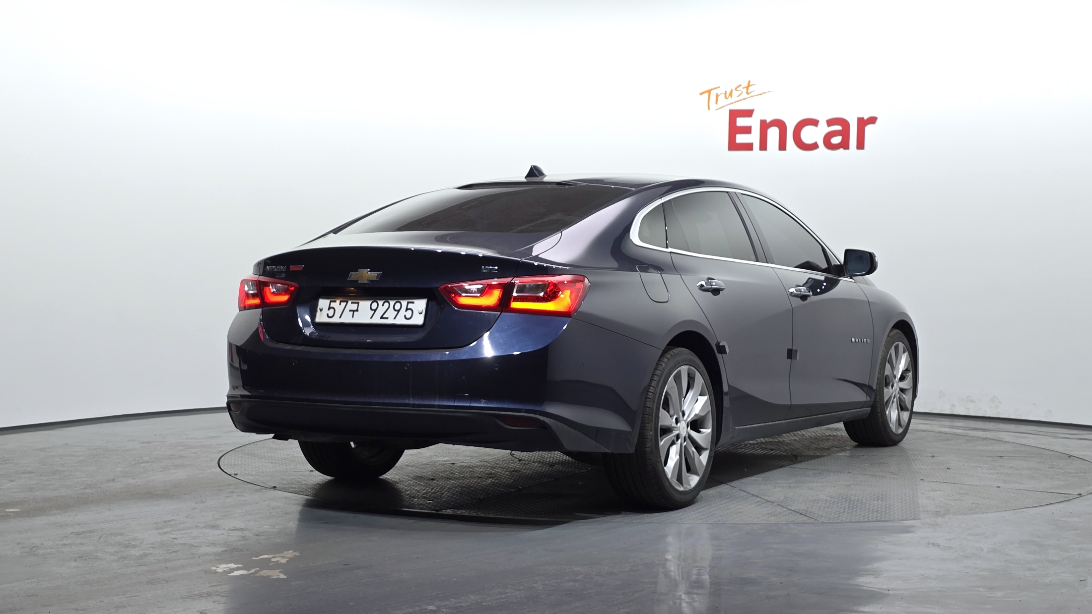 CHEVROLET MALIBU photo 2