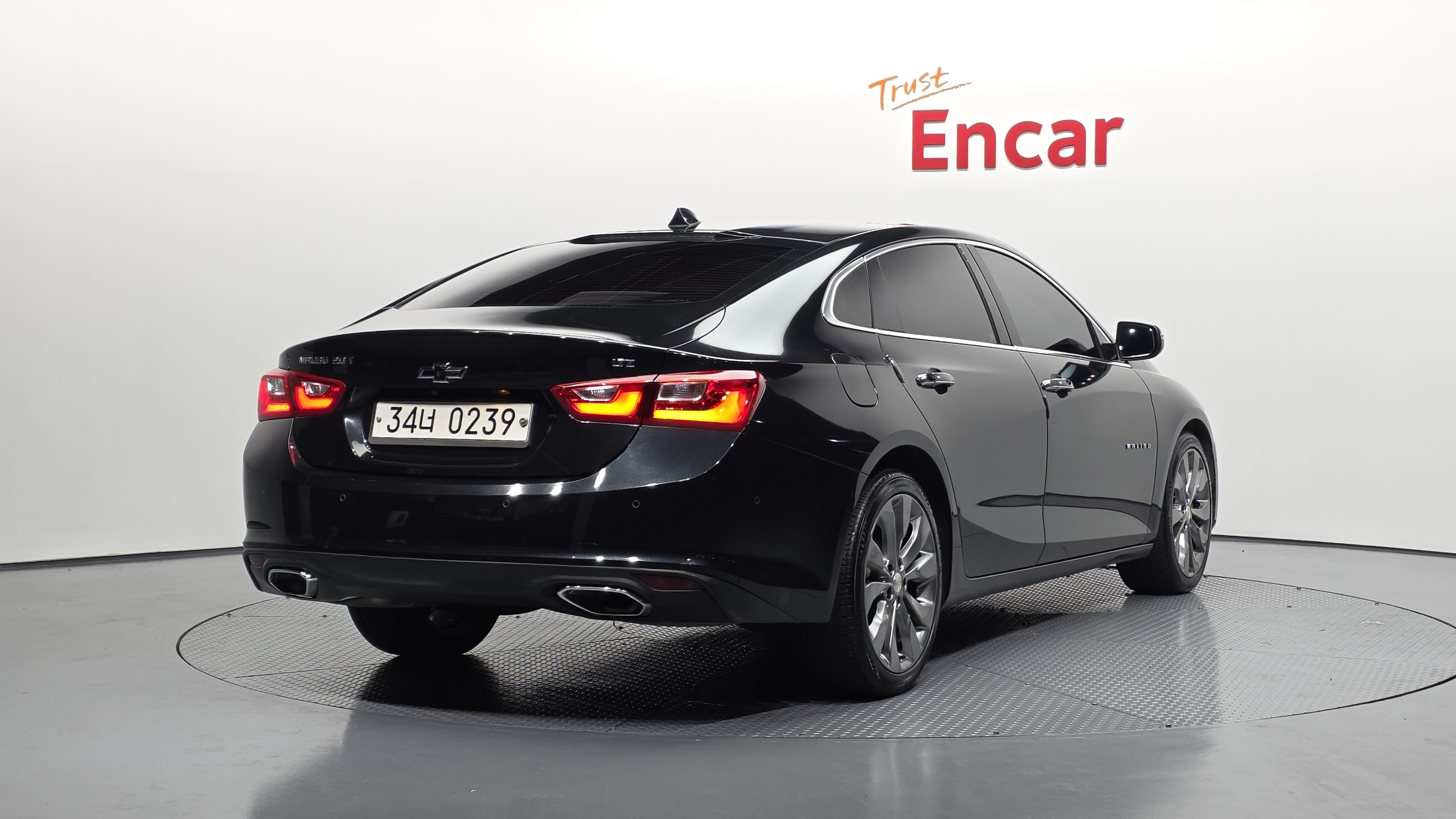 CHEVROLET MALIBU photo 2