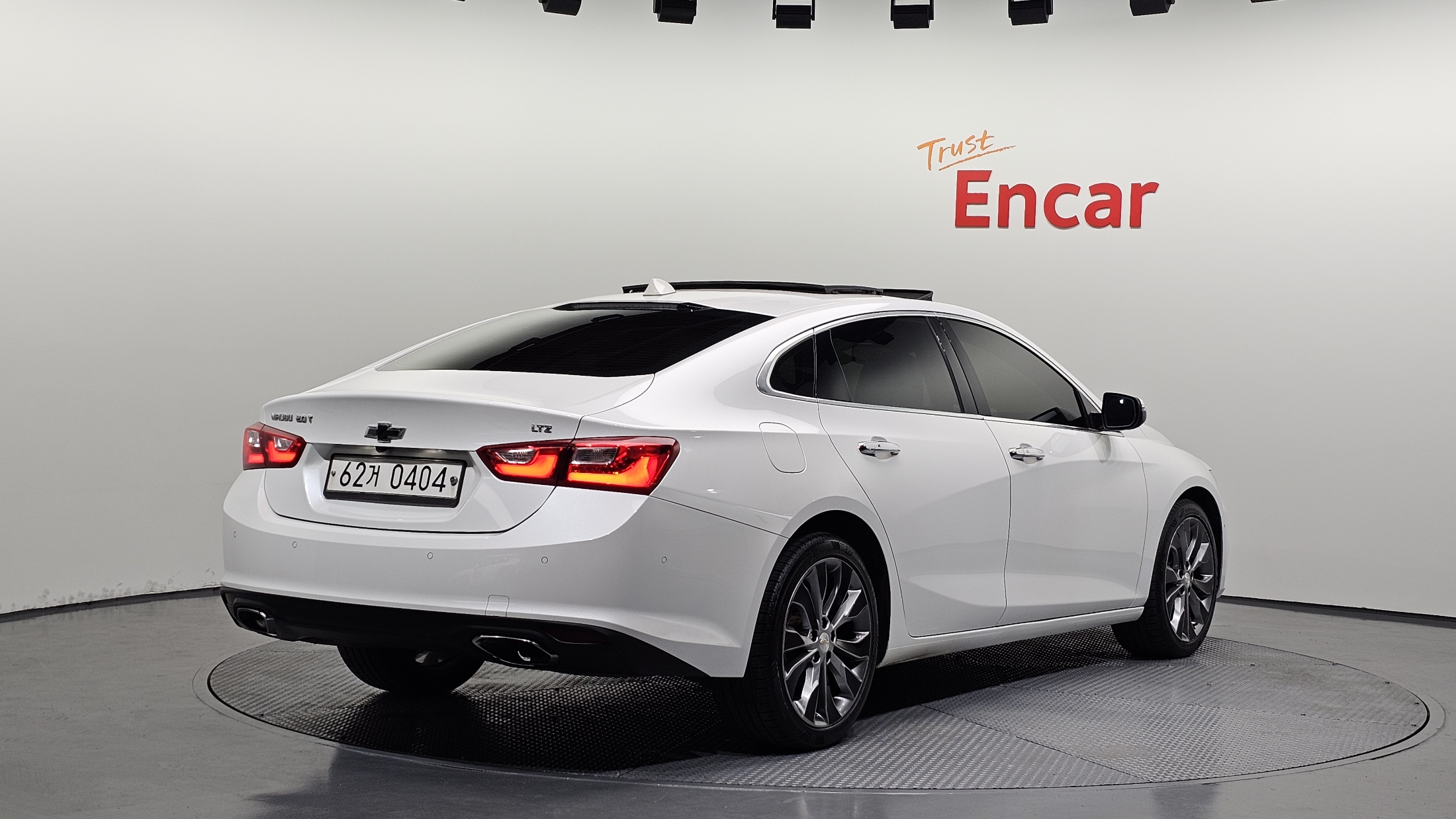 CHEVROLET MALIBU photo 2