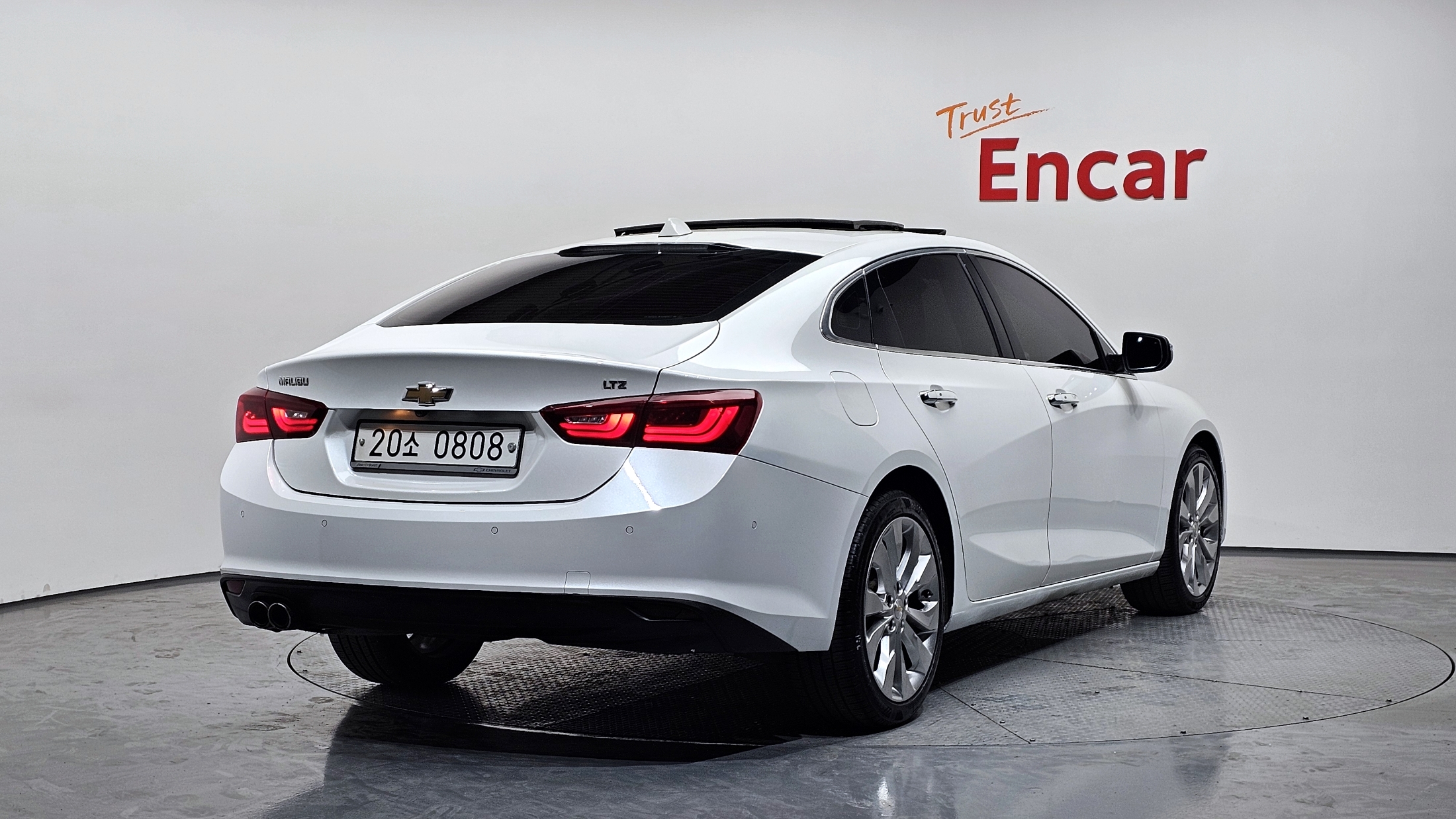 CHEVROLET MALIBU photo 2
