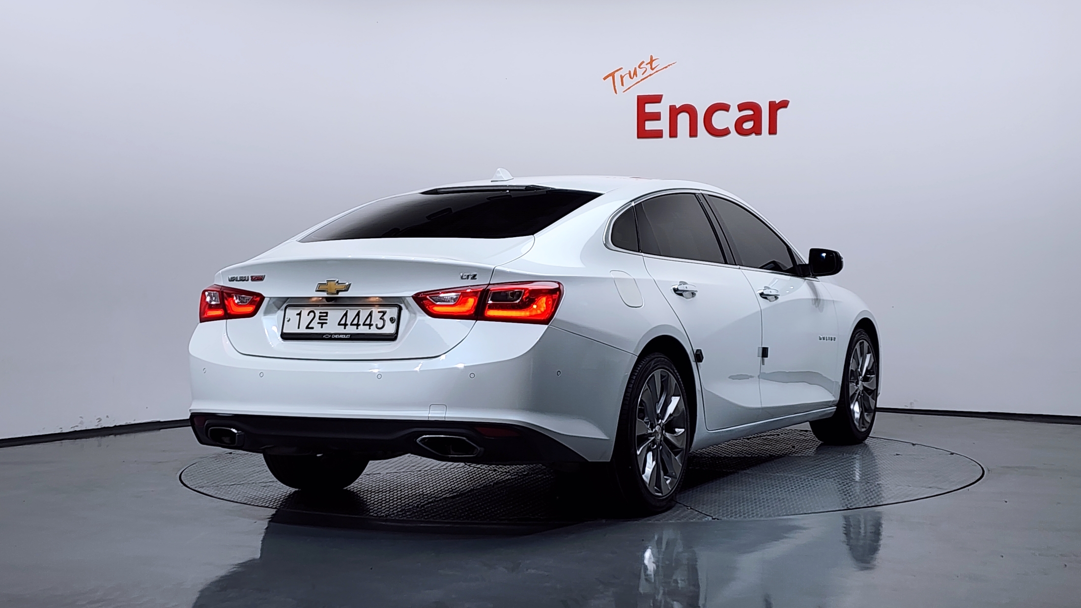CHEVROLET MALIBU photo 2