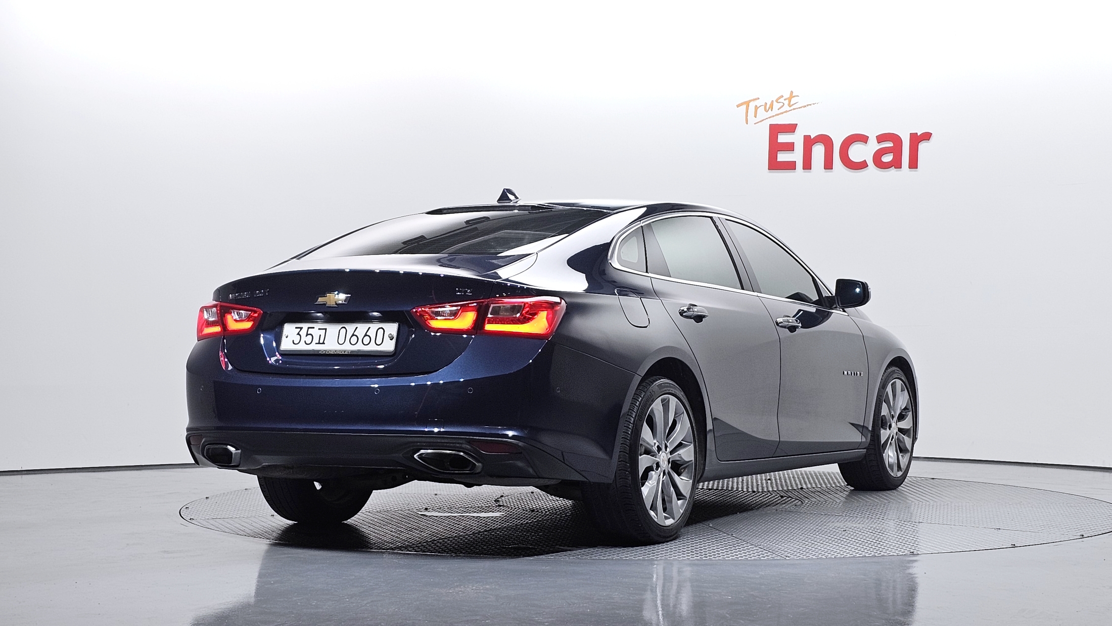 CHEVROLET MALIBU photo 2