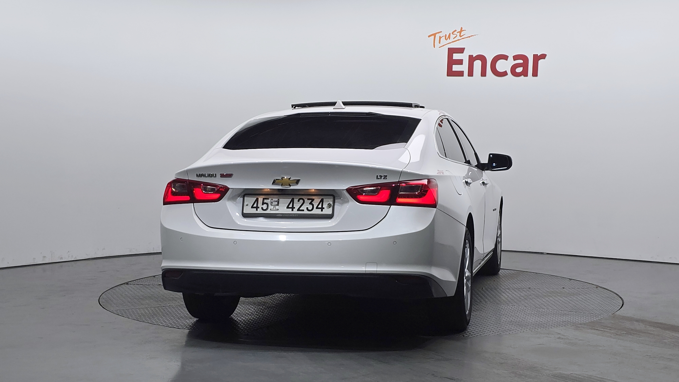 CHEVROLET MALIBU photo 2