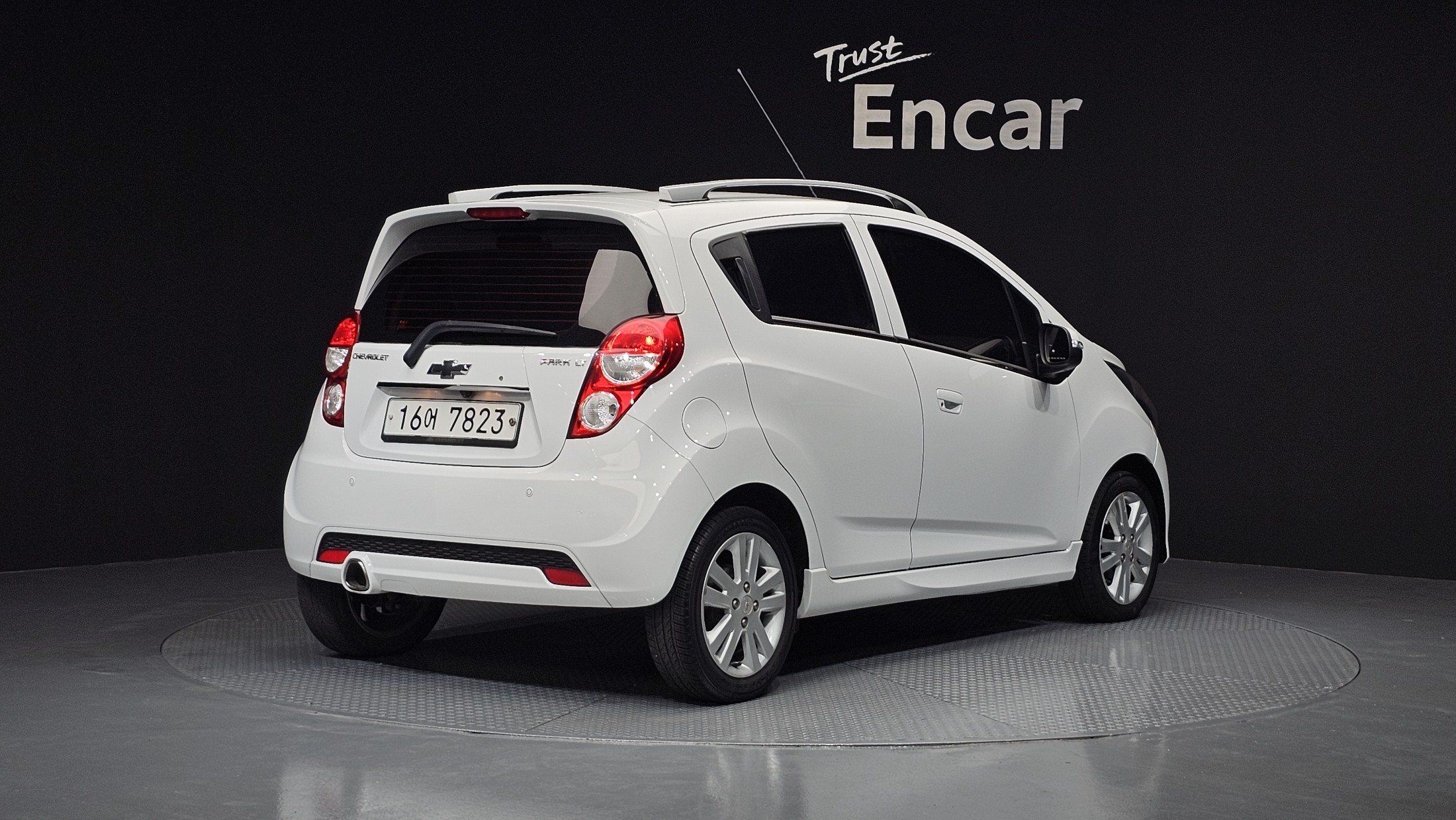 CHEVROLET SPARK photo 3