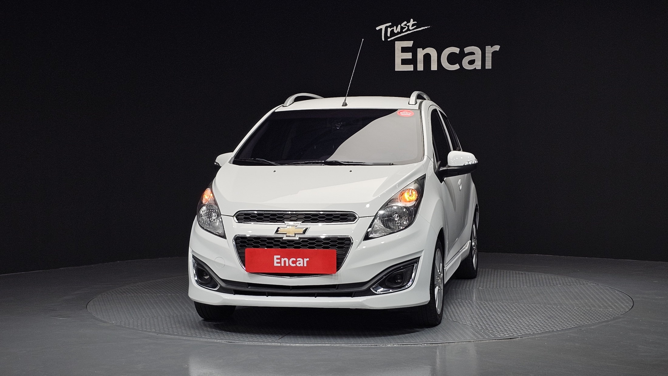 CHEVROLET SPARK photo 2