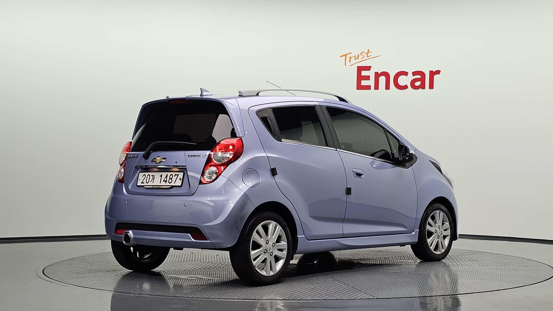 CHEVROLET SPARK photo 2