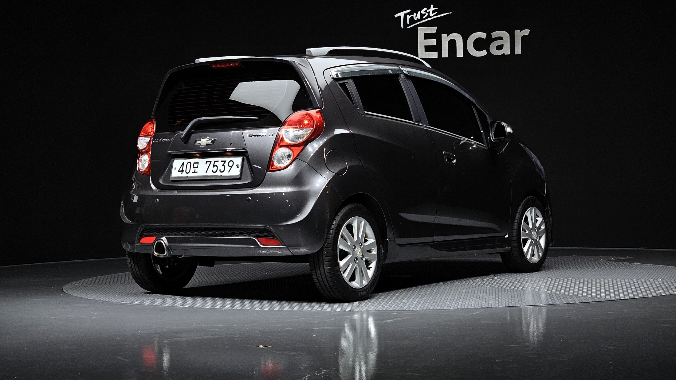 CHEVROLET SPARK photo 2