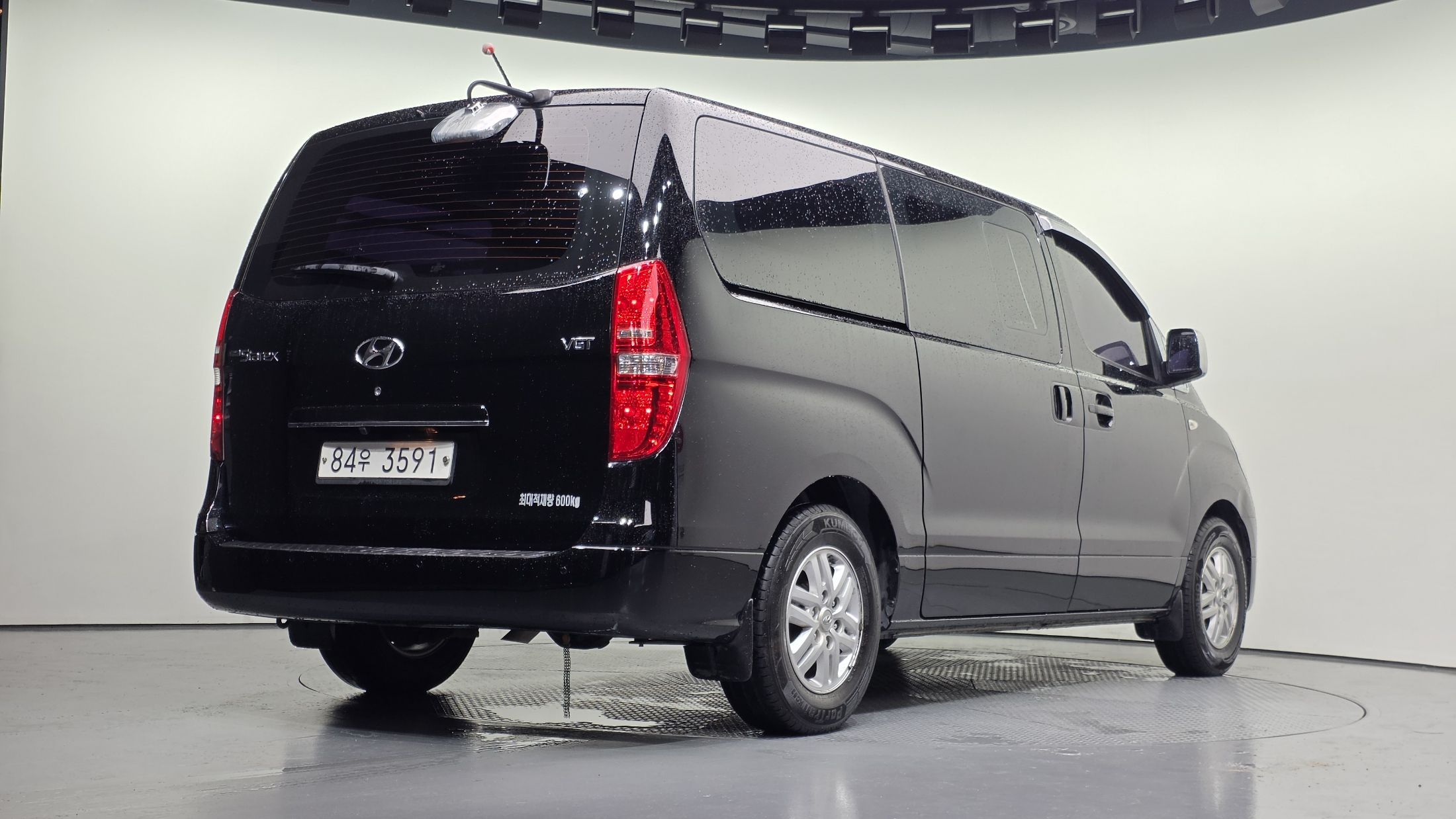 Mazda Bongo front view