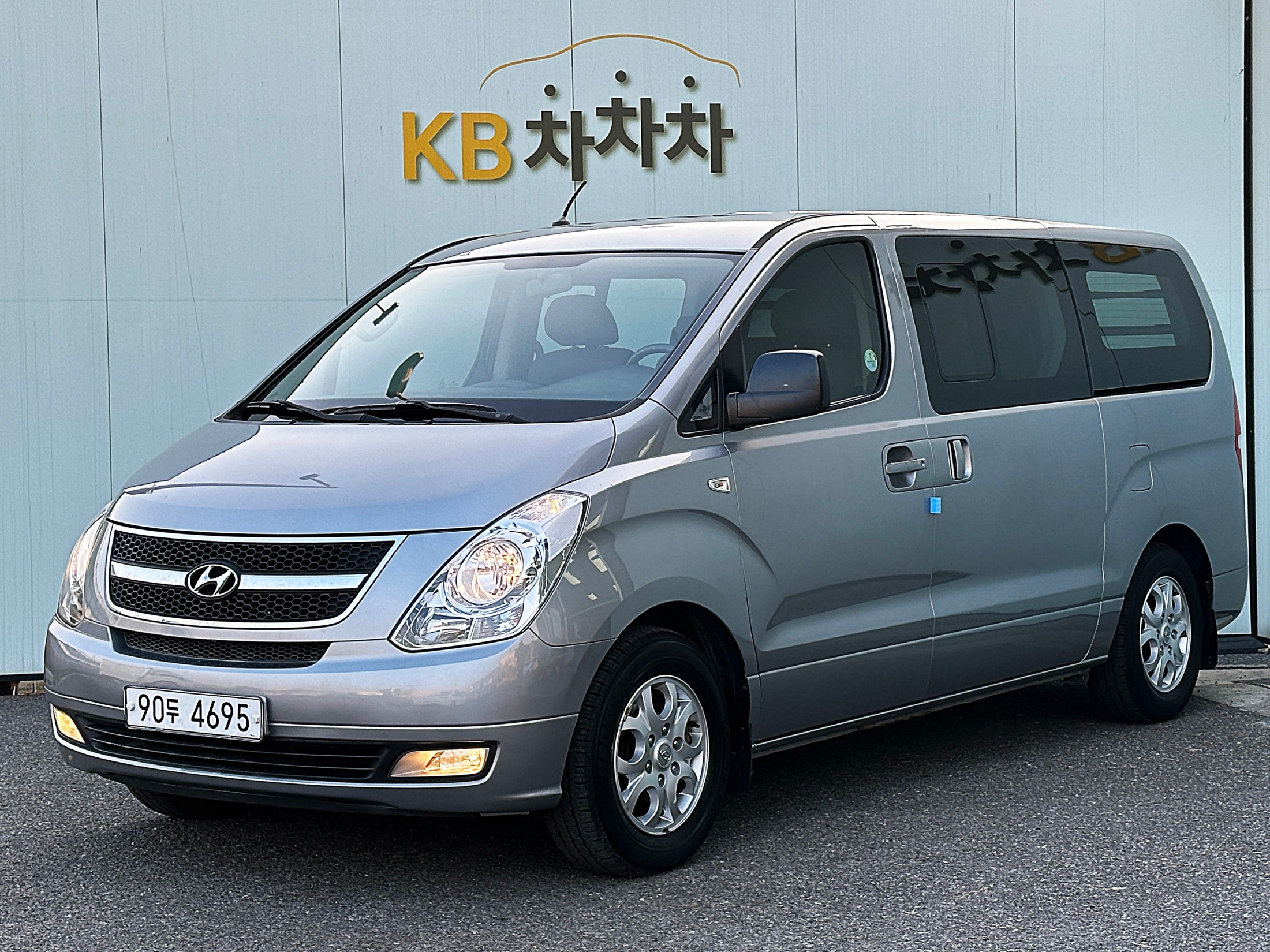 2011 Mazda Bongo Van